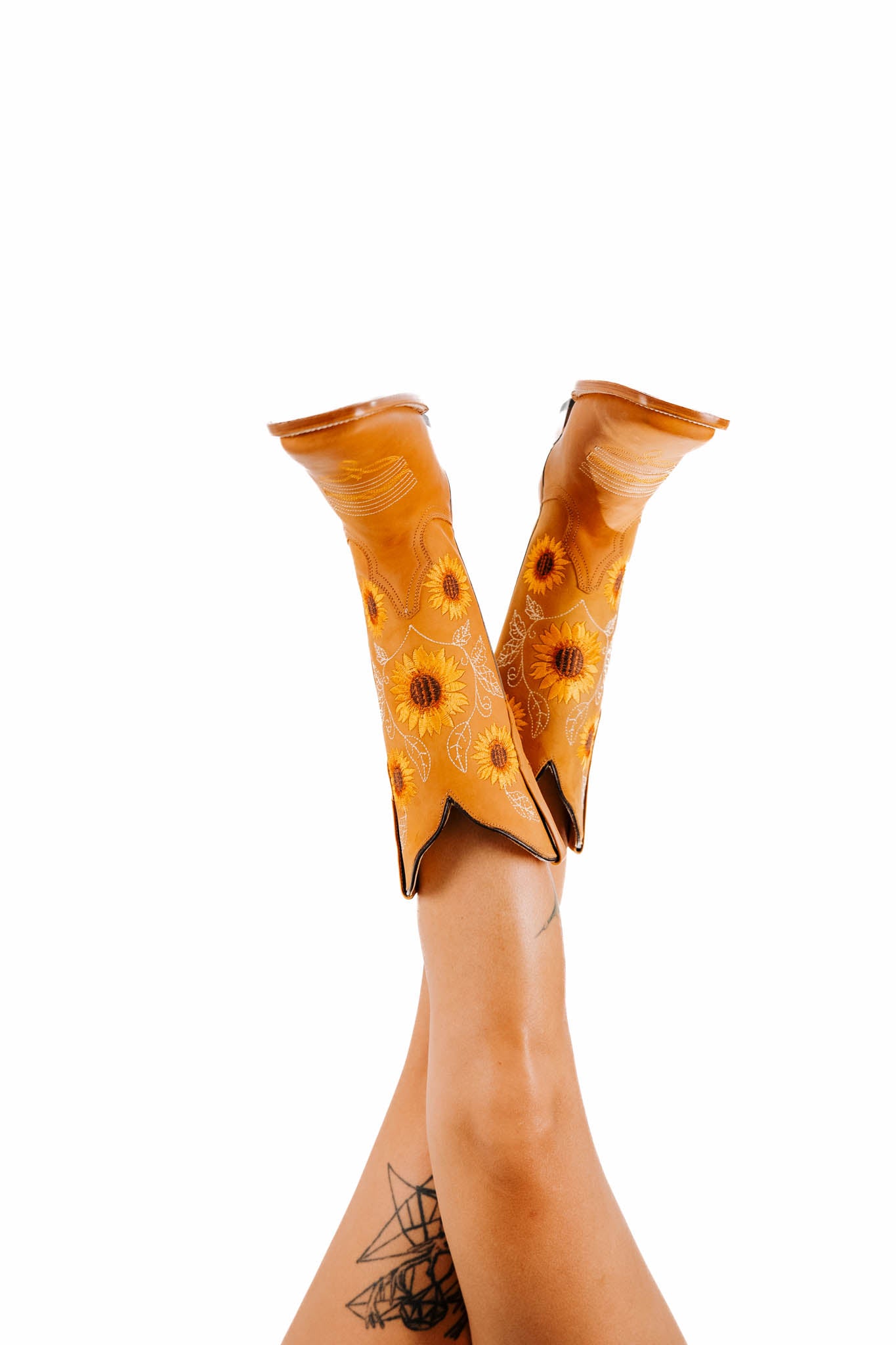 Stylish Women's Sunflower Square Toe Cowgirl Boots - Western Fashion Ankle Booties for Country Dancing & Rodeo Events