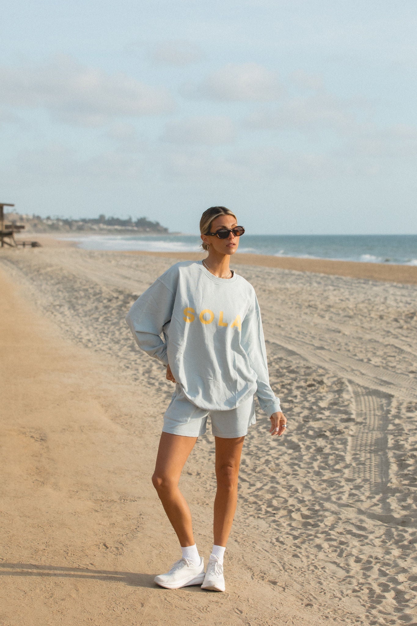SOLAÍ Oversized Crew Neck Sweatshirt - Women's Casual Loose Fit Pullover for Comfort & Style | Perfect for Lounging, Travel & Everyday Wear