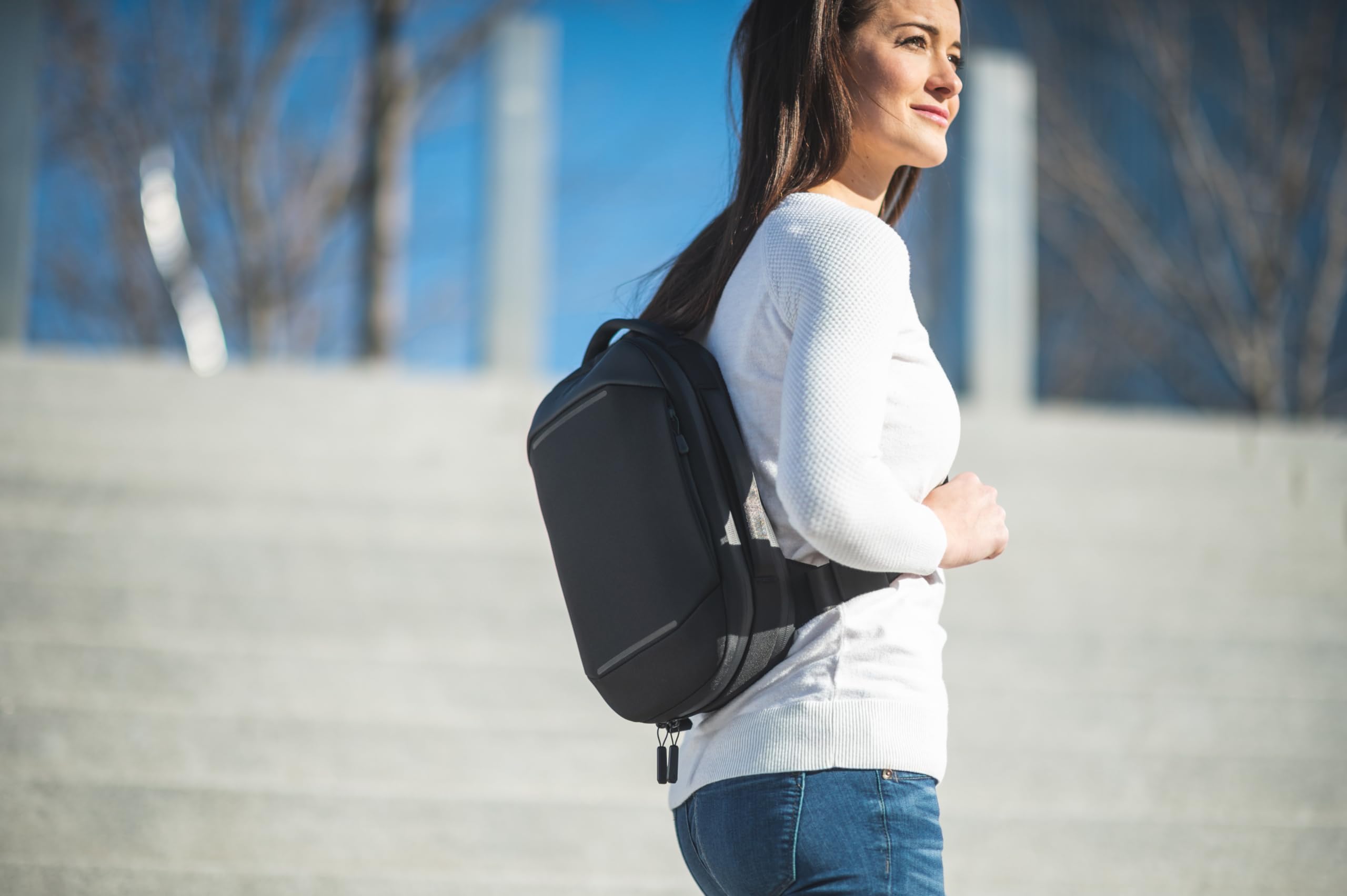 NOMATIC Navigator Sling 6L - Waterproof Crossbody Travel Sling Bag with Tech Organization for Men & Women - Perfect for Everyday Carry, Commuting, and Adventure Travel