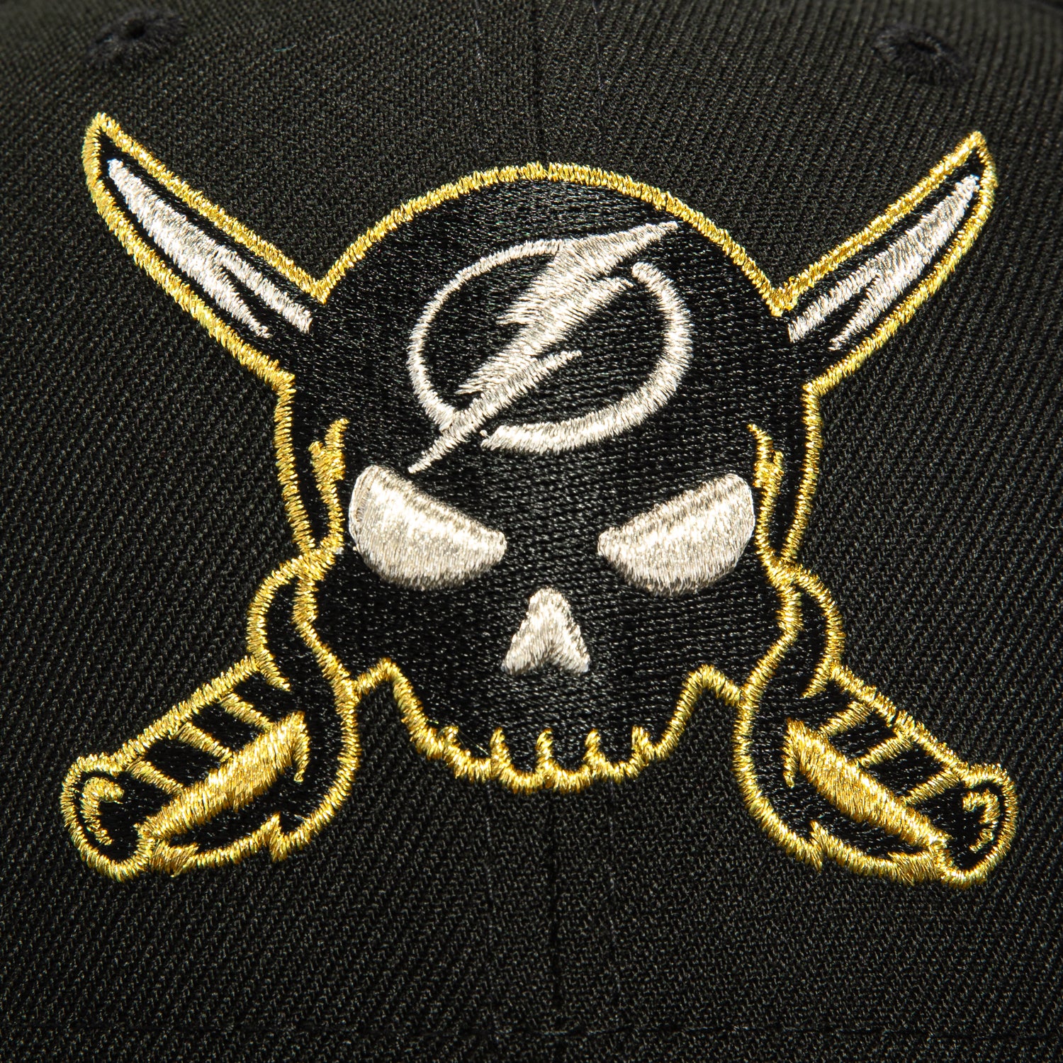 New Era 59Fifty Tampa Bay Lightning 30th Anniversary Patch Gasparilla Snapback Hat - Black NHL Hockey Cap for Men & Women - Perfect for Games, Collecting & Streetwear Fashion