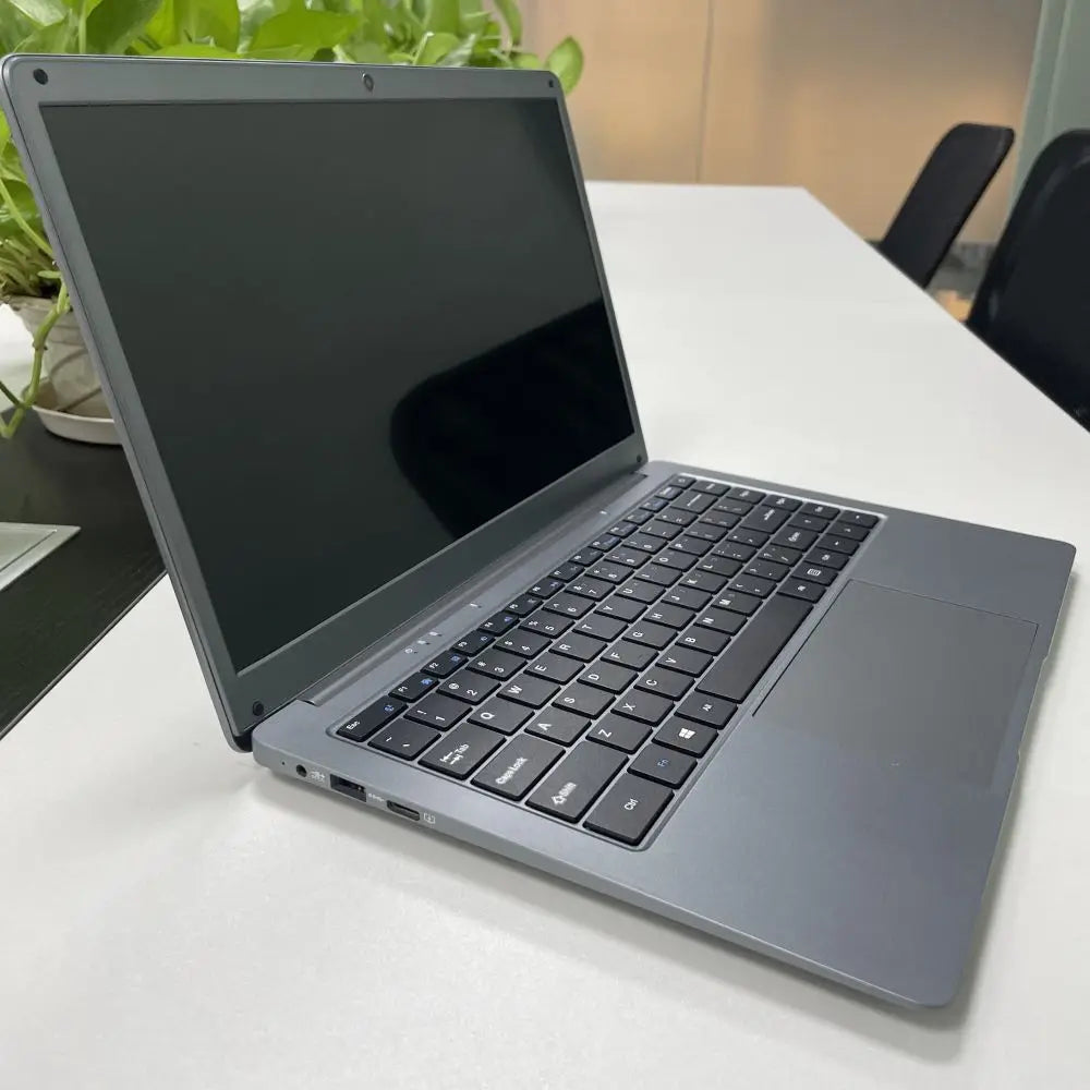 E140 Gaming Laptop - High Performance 15.6