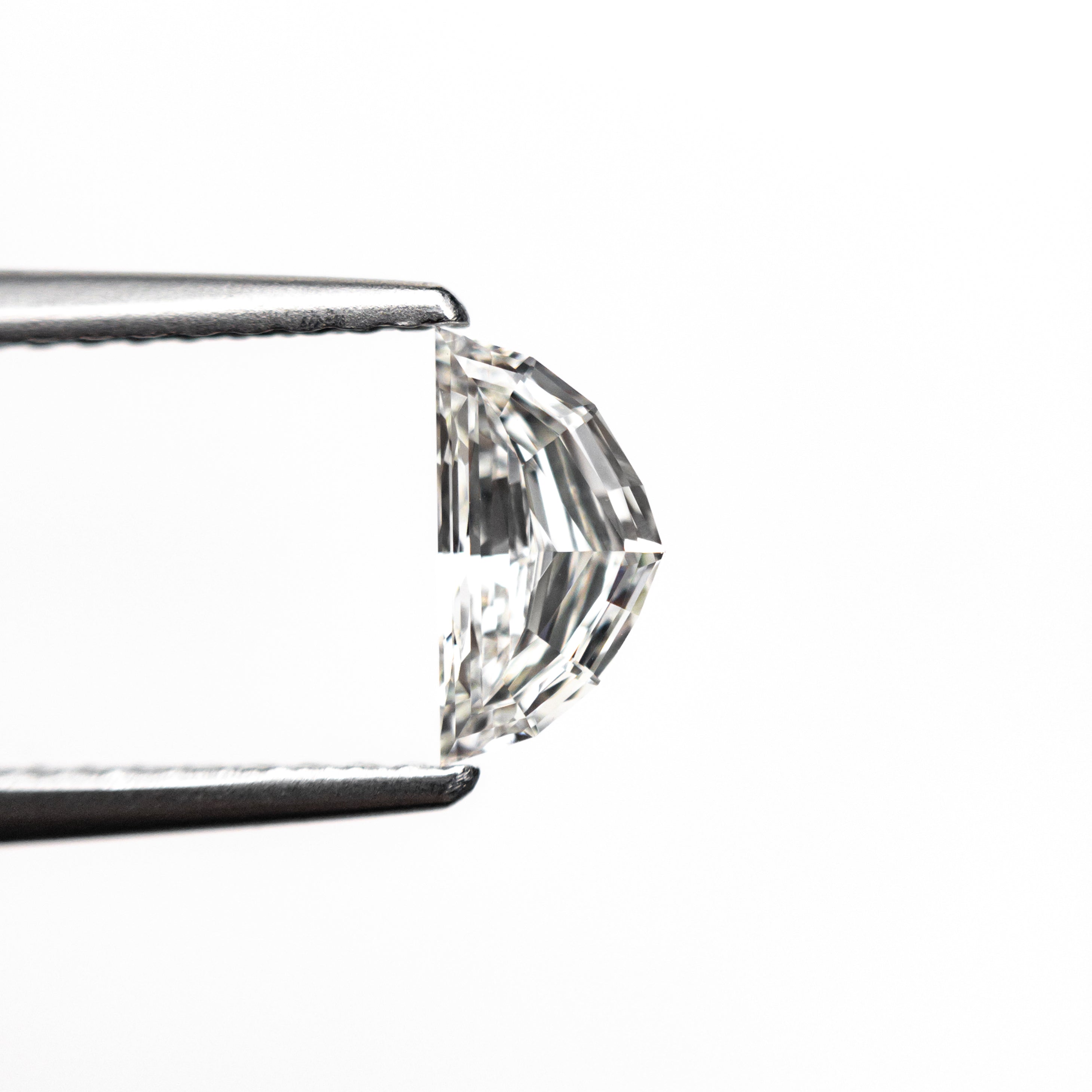 0.86cttw Matching Pair of Step Cut Epaulette Diamond Earrings (7.23x3.71x2.28mm & 7.23x3.74x2.05mm) VVS/VS Clarity H Color - Perfect for Weddings & Special Occasions