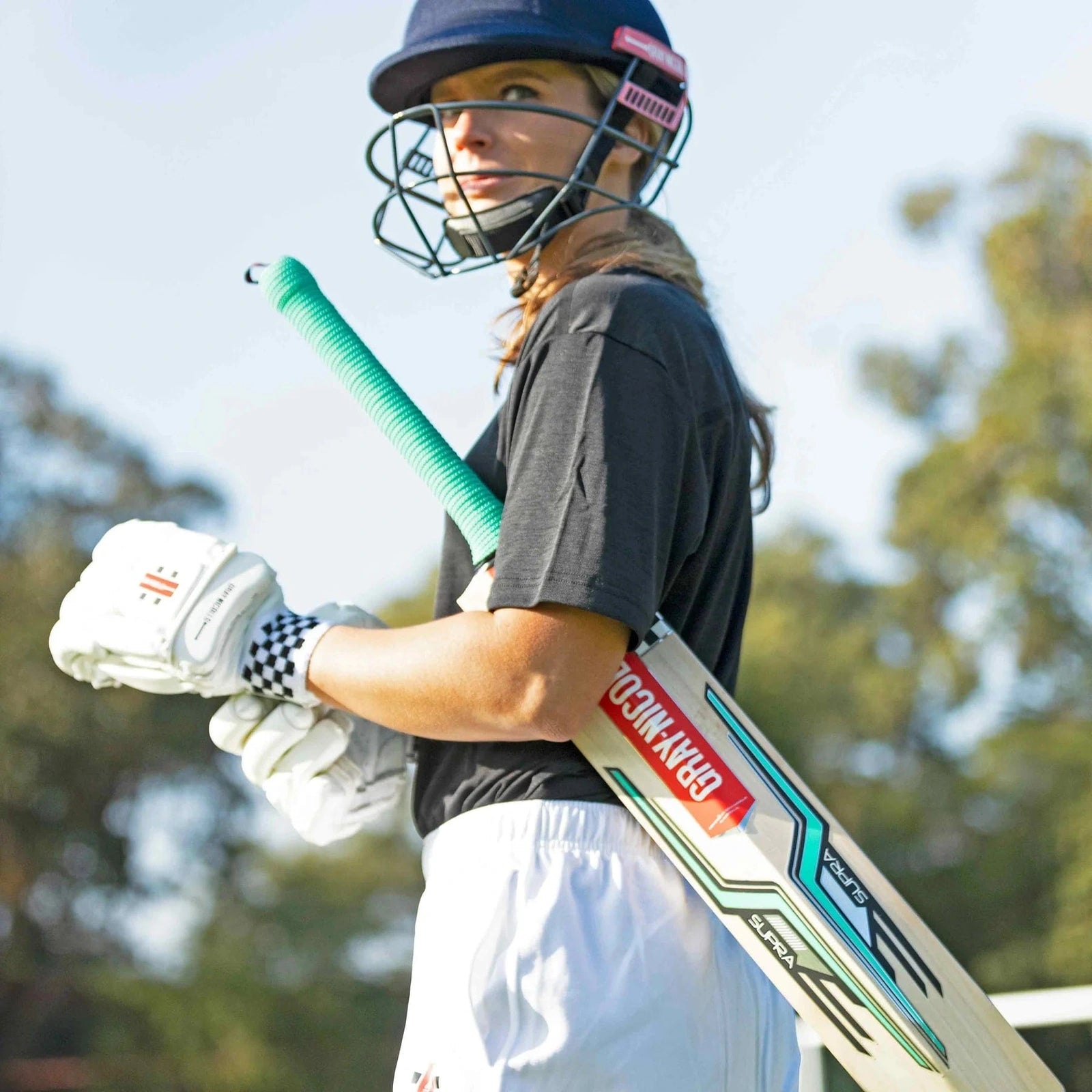 Gray Nicolls Supra 1000 Adult Cricket Bat - Premium English Willow for Professional Players - Perfect for Matches, Training & Club Cricket