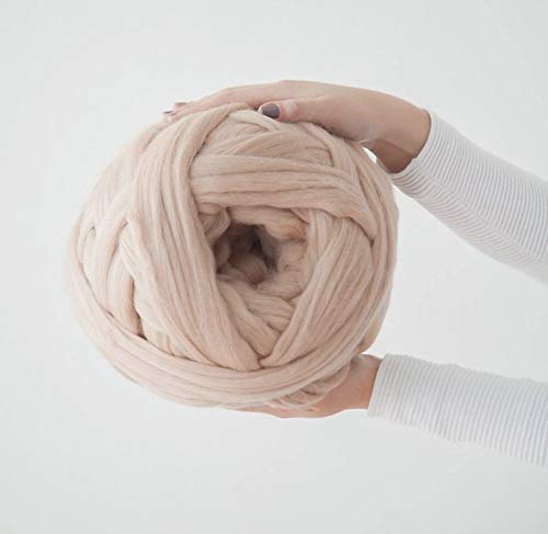 Clootess Bulky Chunky Yarn - 11 lbs (5 kg) Big Roving Wool for Hand Knitting, DIY Projects, Sofa & Bed Throw Blankets - Perfect for Cozy Winter Crafts, Home Decor, and Gift Making
