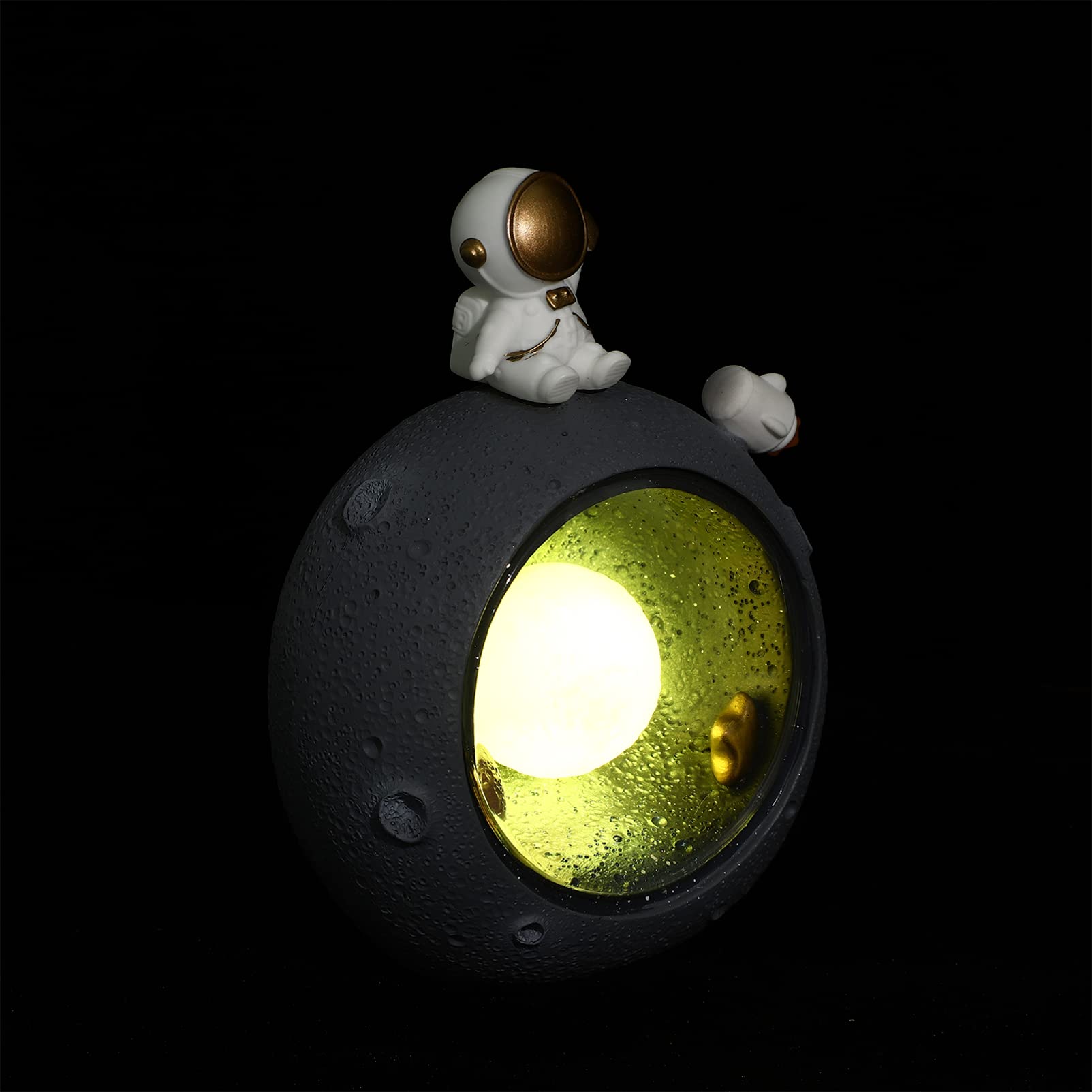 iBasenice Astronaut Night Light LED - Spaceman Planet Night Lamp for Kids Room, Bedside, Desk & Home Decor - Cool Golden Tabletop Light for Nursery, Bedroom & Office Use