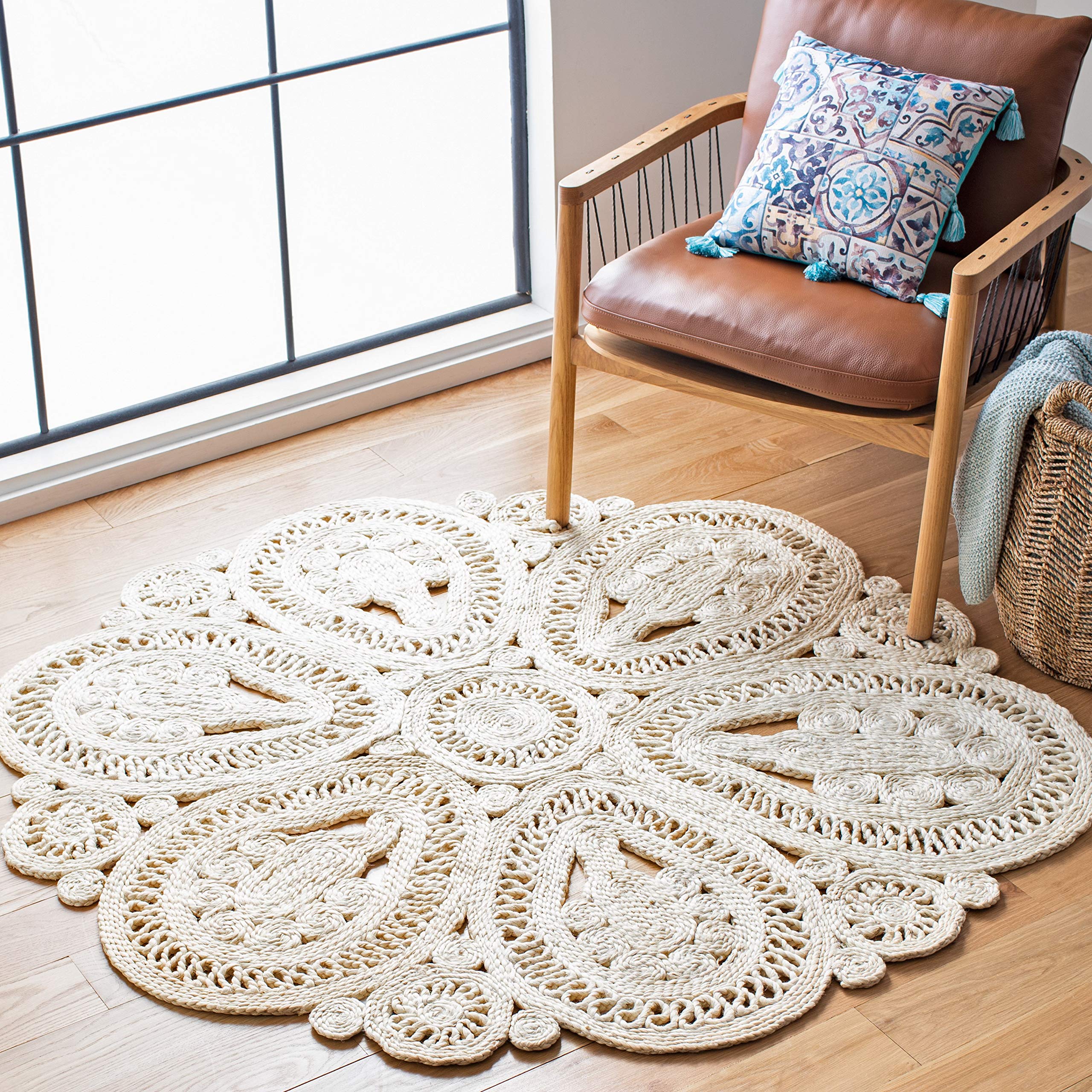 SAFAVIEH Natural Fiber Round Collection 6' Round Ivory NF360B Handmade Boho Jute Area Rug - Perfect for Farmhouse Living Rooms, Bedrooms & Boho Chic Home Decor
