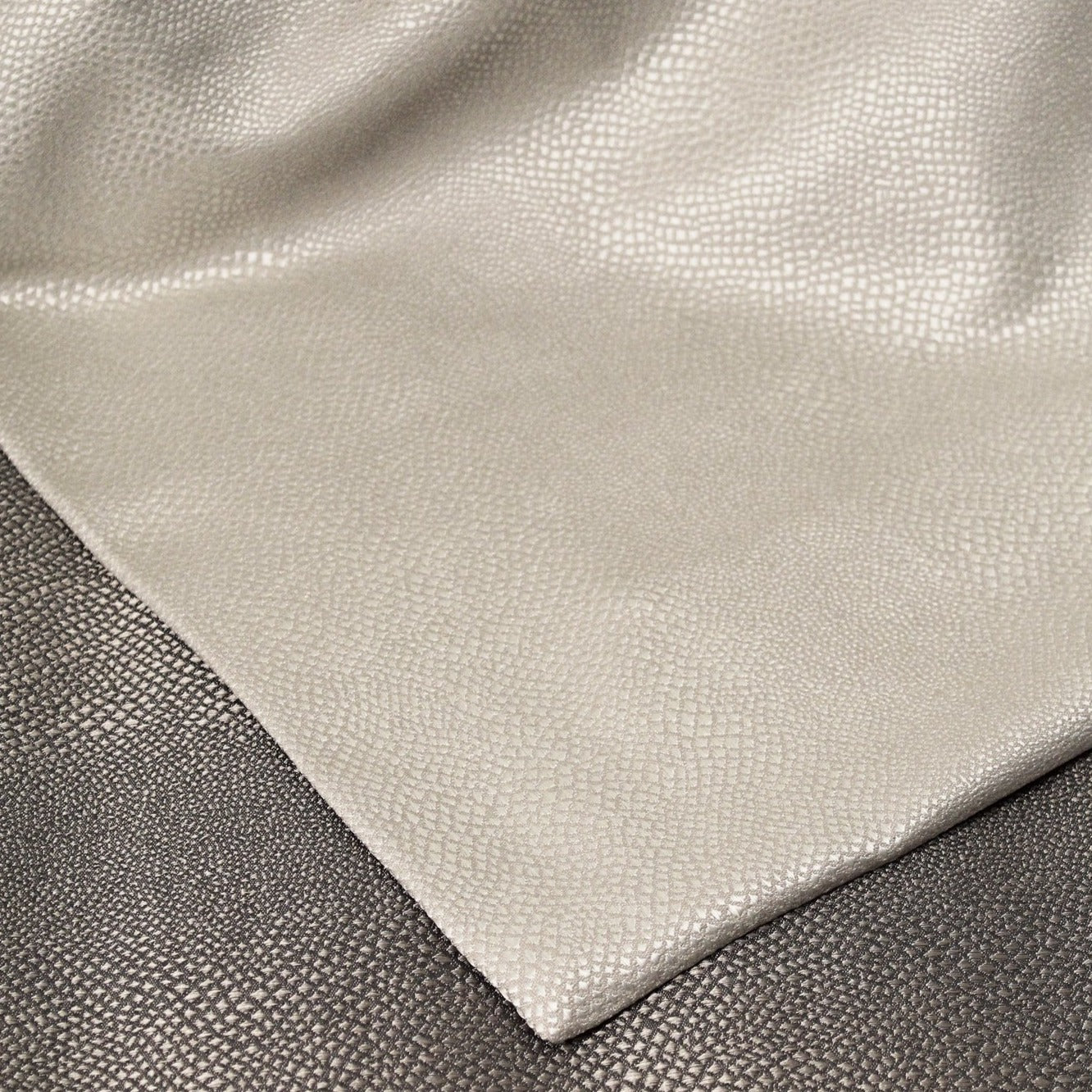 Komodo Coverlet - Soft & Lightweight Bed Blanket for All Seasons - Perfect for Bedroom, Living Room, or Travel Use