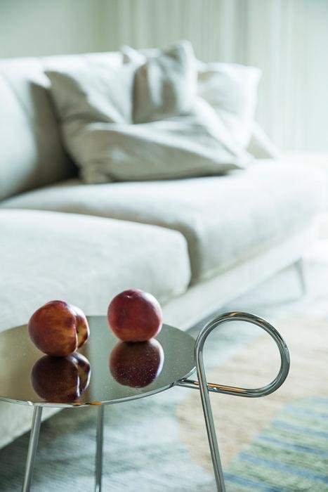 Driade Carmina Side Table - Modern End Table for Living Room, Bedroom & Office - Stylish Accent Table with Wooden Base