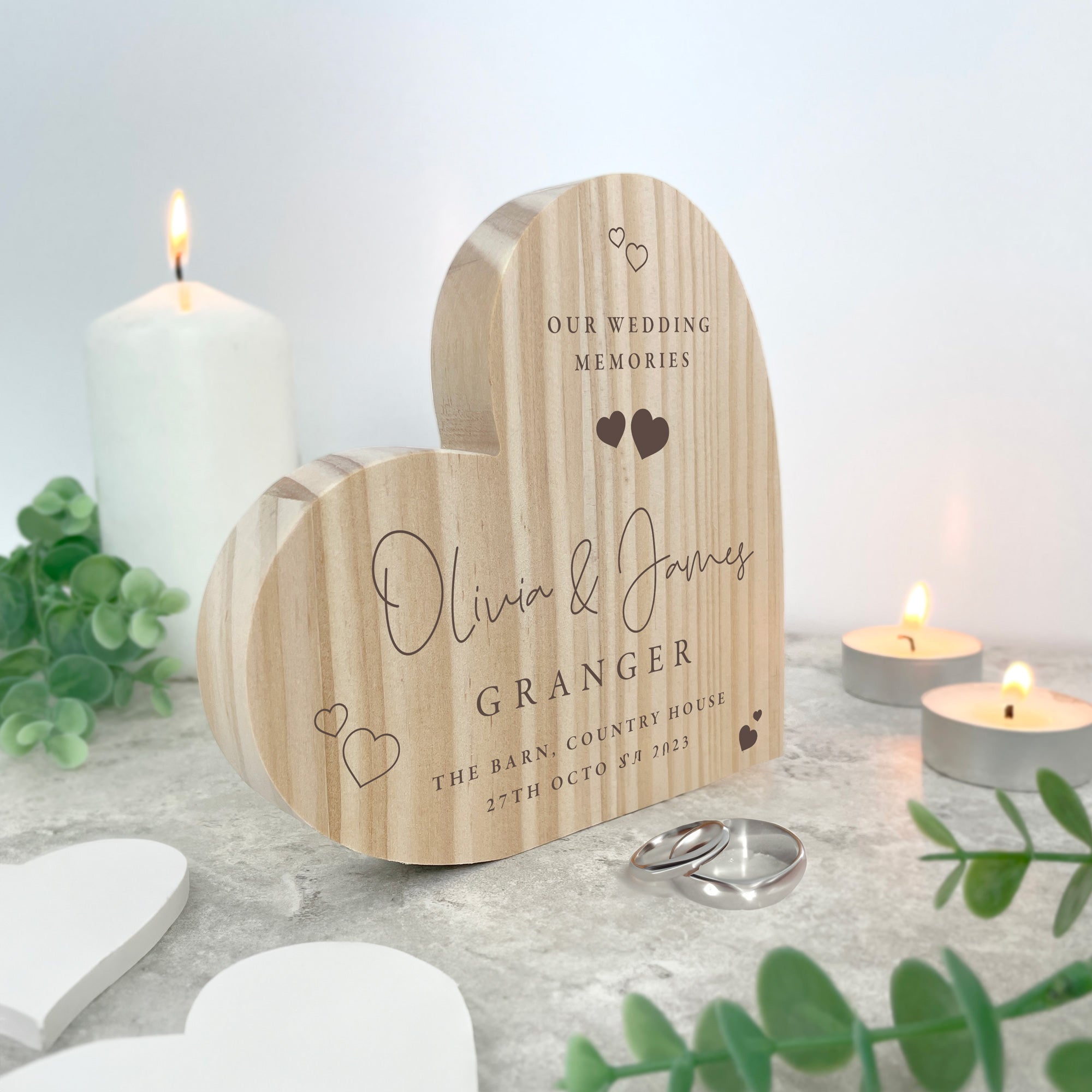 Personalized Wedding Script Text Wooden Freestanding Heart Sign - Rustic Home Decor for Weddings, Anniversaries & Romantic Gifts