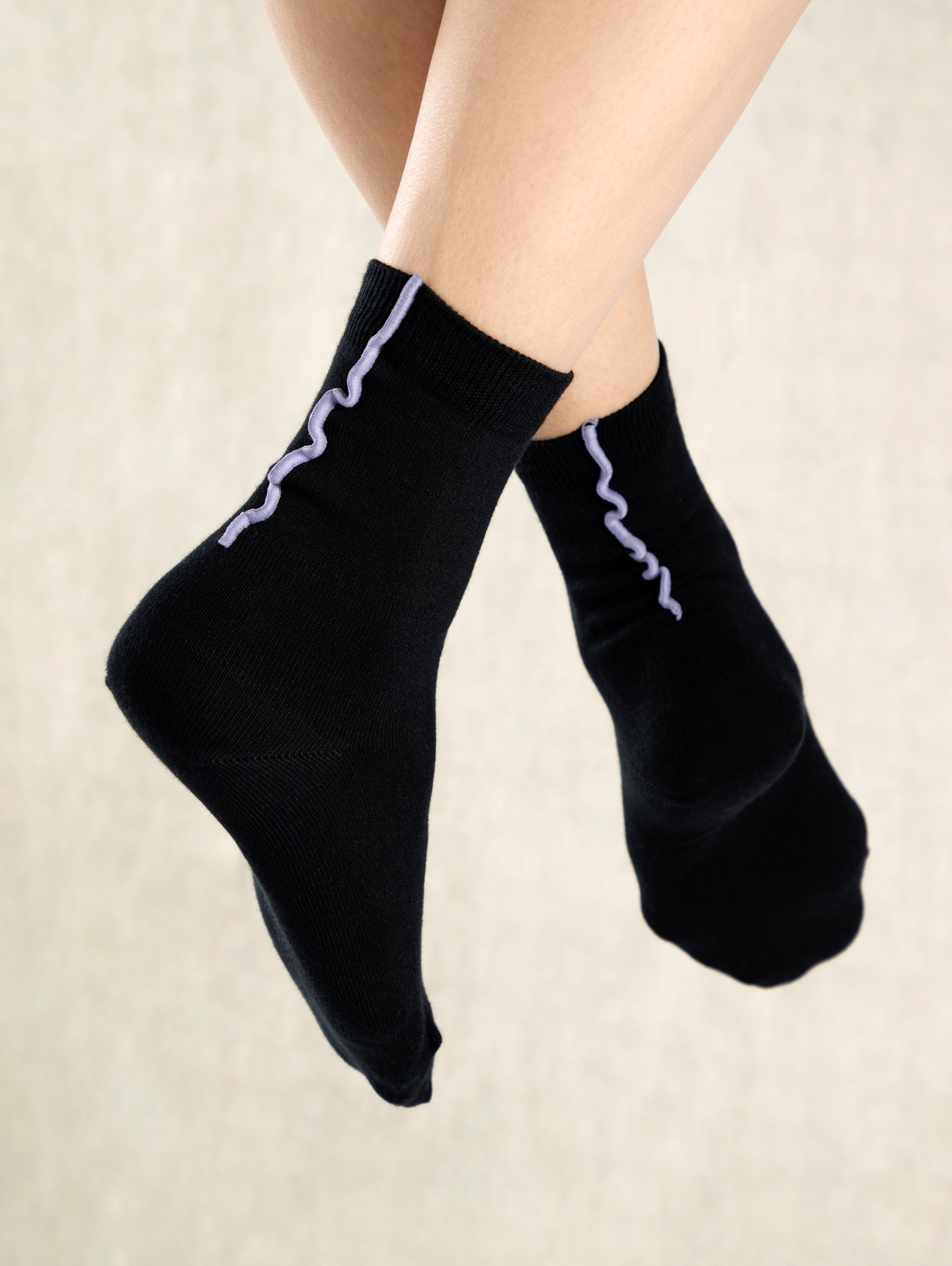 Future Classics Fwso9601A Crew Socks - Comfortable Cotton Athletic Socks for Men & Women - Perfect for Running, Gym, Sports & Everyday Wear