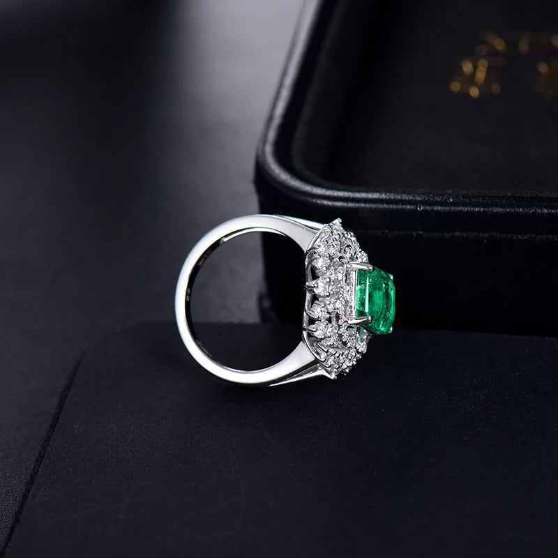 18K White Gold Emerald & Diamond Ring for Women - Elegant Luxury Jewelry for Engagement, Wedding & Special Occasions