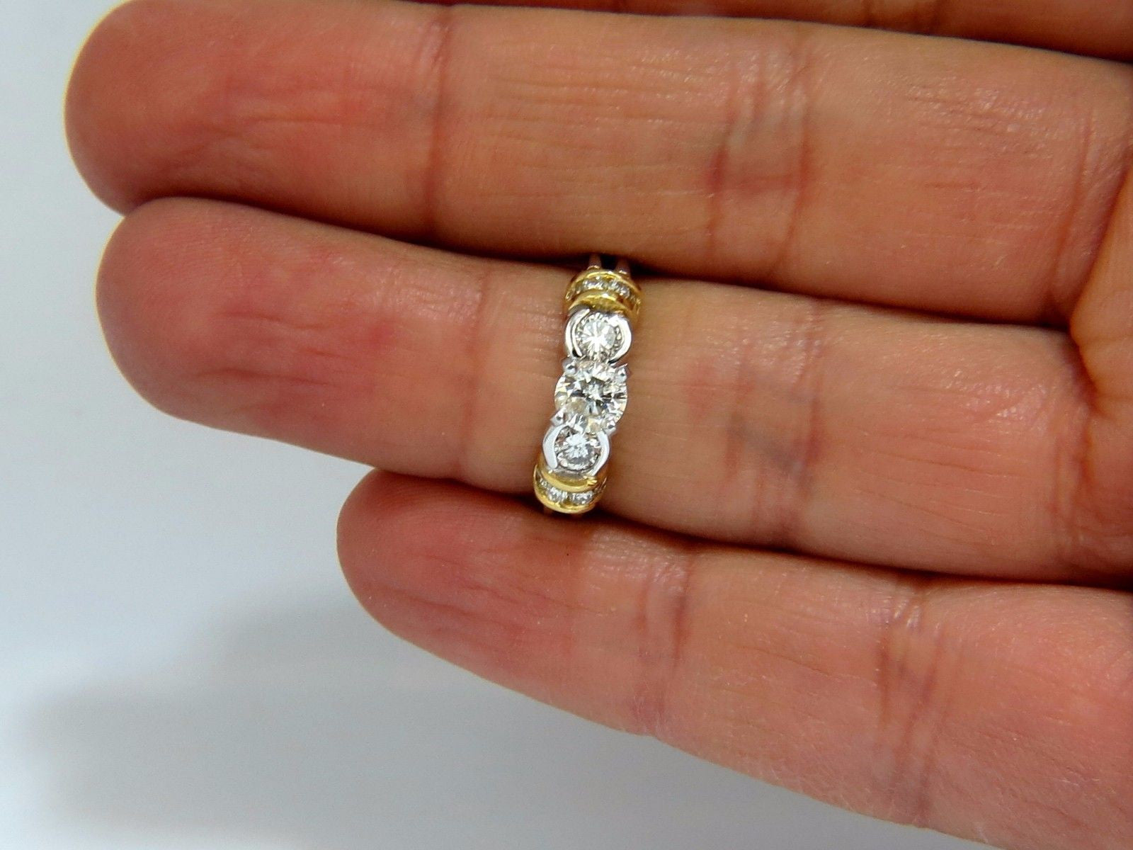 0.75 Carat Classic Traditional Diamond Engagement Ring in 14K Gold with Golden Shoulders - Perfect for Proposals, Anniversaries & Special Occasions