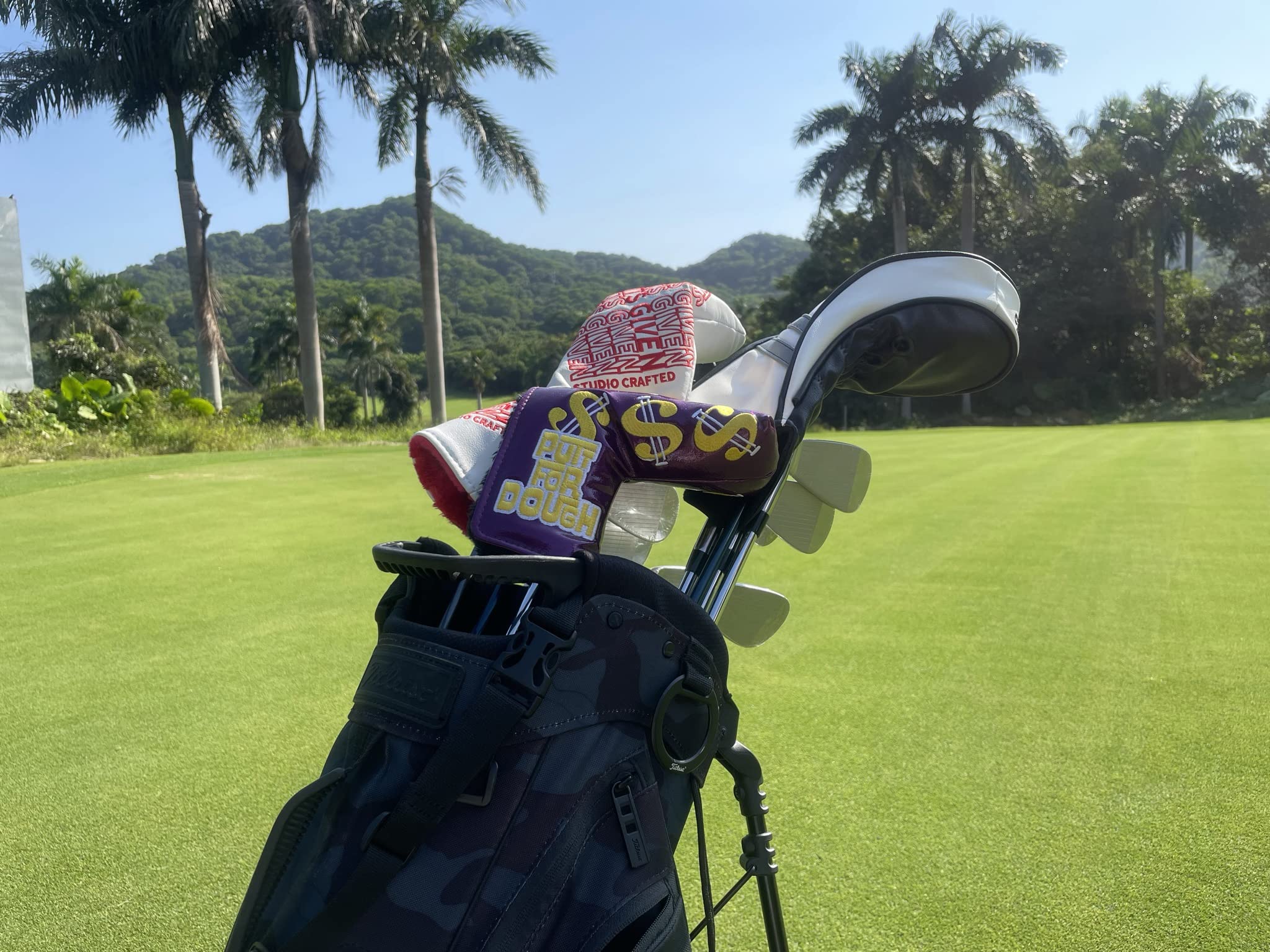 Premium Golf Blade Putter Cover with Magnetic Closure - Durable Club Head Protection for Men & Women | Perfect for Practice, Tournaments & Course Play