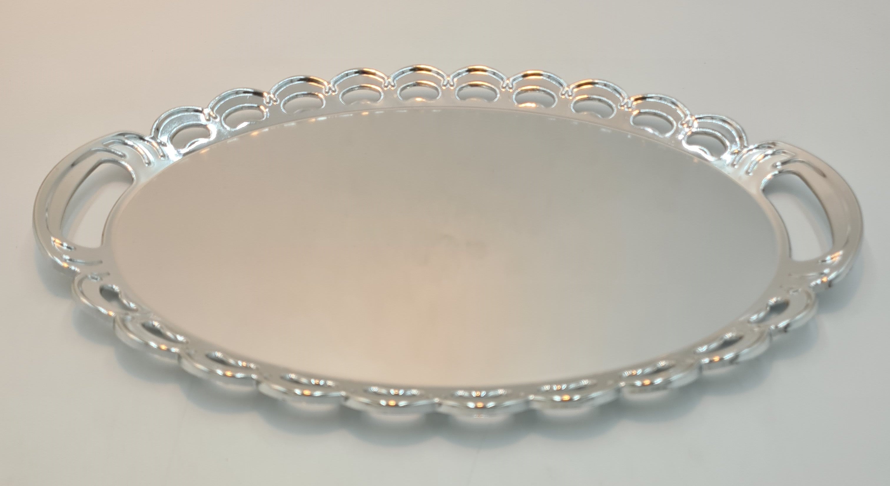 17.5x12.5 Inch Silver Serving Tray - Elegant Metal Tray for Dining, Entertaining, and Home Decor | Perfect for Parties, Weddings, and Gift Giving