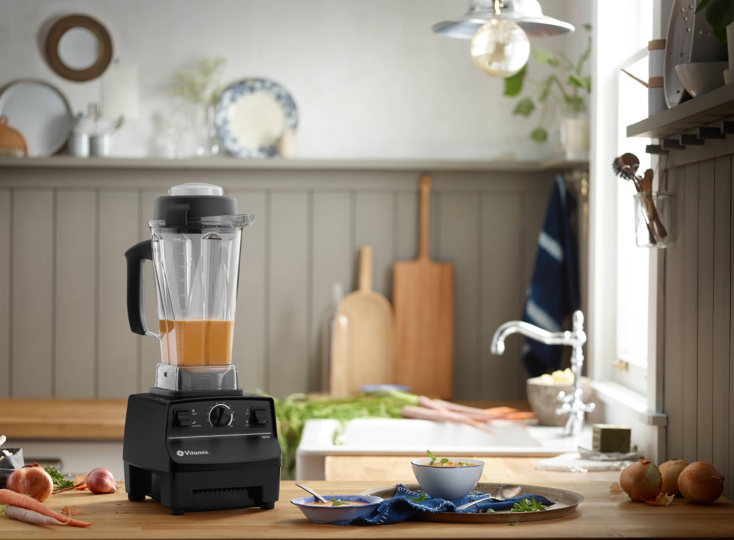 Vitamix 5200 Professional-Grade Blender with 64 oz Container - Self-Cleaning, Black - Perfect for Smoothies, Soups, Nut Butters & Home Kitchen Use