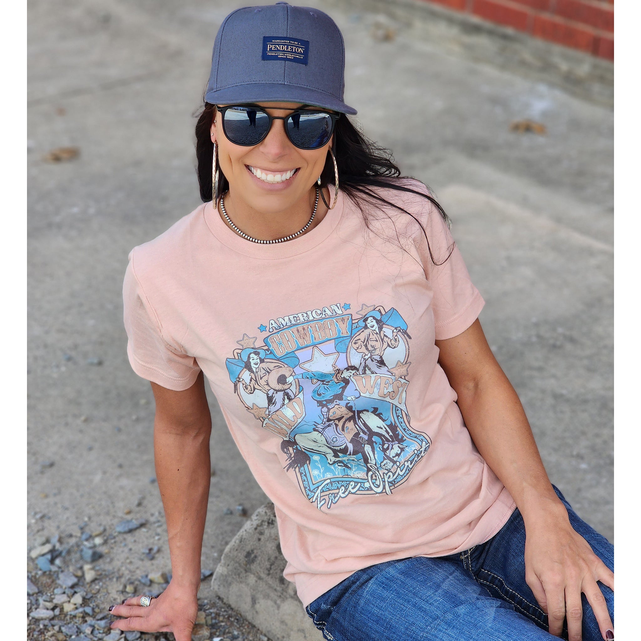 American Wild West Free Spirit Vintage T-Shirt - Western Cowboy Style Graphic Tee for Men & Women | Perfect for Rodeo, Country Music Festivals & Casual Wear
