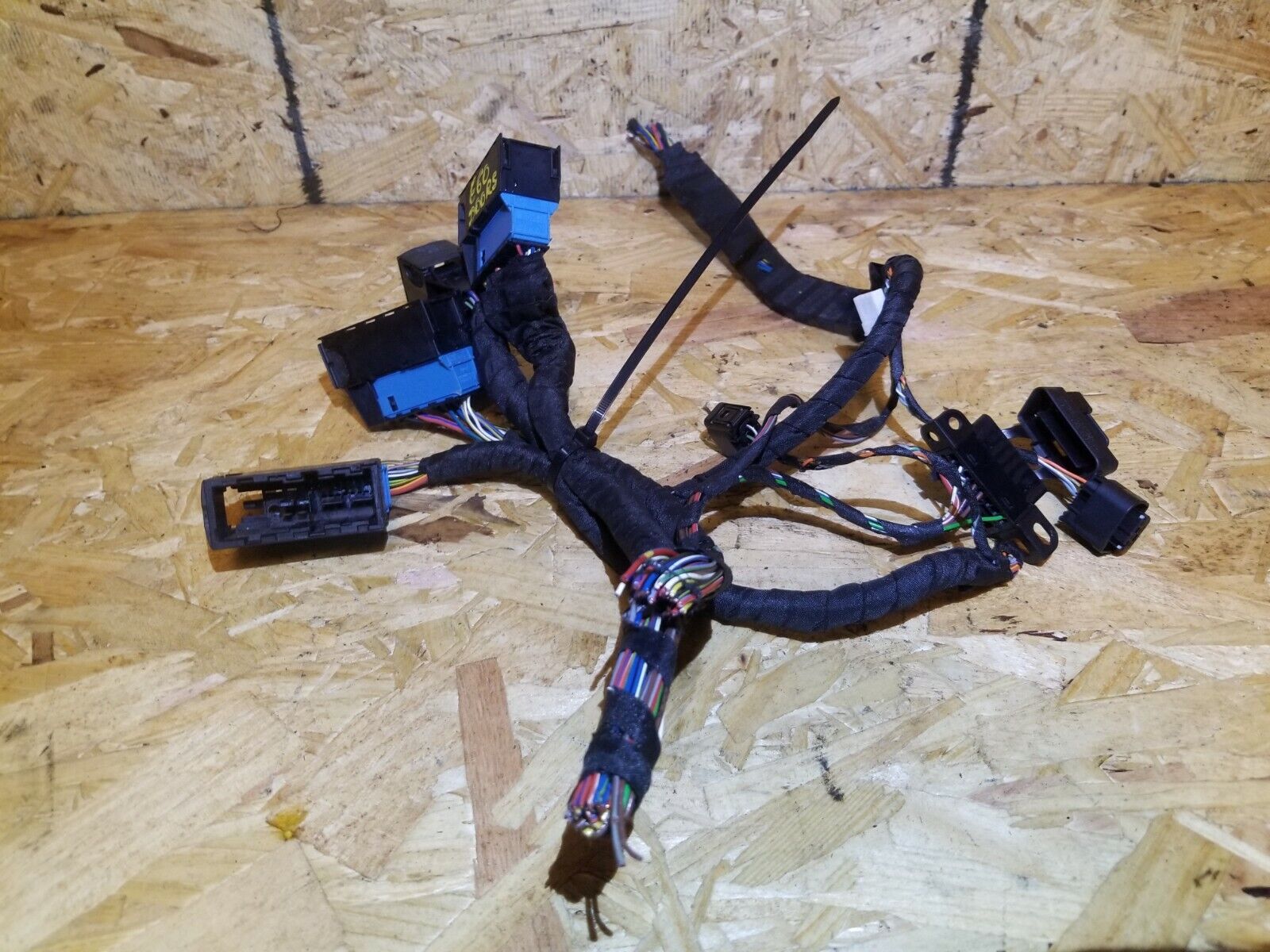 BMW 530xi E60 Door Wire Harness Connector Plug 4pcs OEM 04-07 - Perfect for DIY Car Electrical Repairs & Maintenance