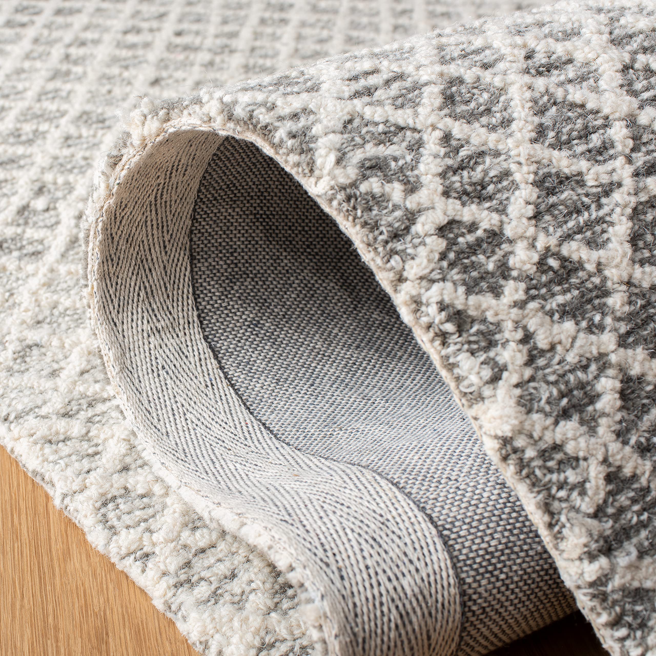 SAFAVIEH Micro-Loop Collection 5' Square Grey/Ivory MLP353F Handmade Premium Wool Area Rug - Soft & Durable for Living Room, Bedroom & Office Decor