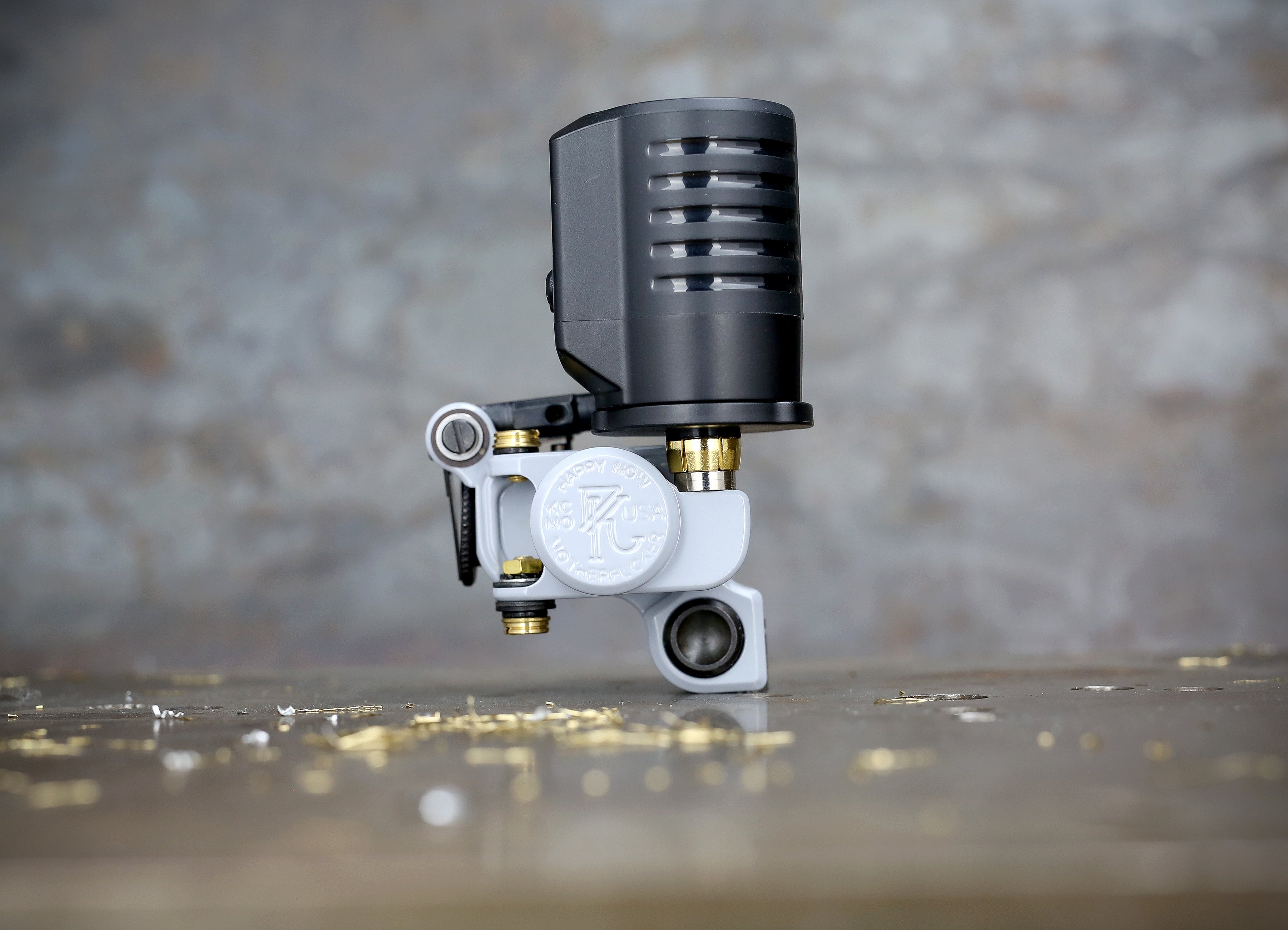 Dan Kubin Sidewinder 46er Featherweight Tattoo Machine - Grey & Black Aluminum RCA with Clip Cord - Professional Tattoo Equipment for Artists & Studios