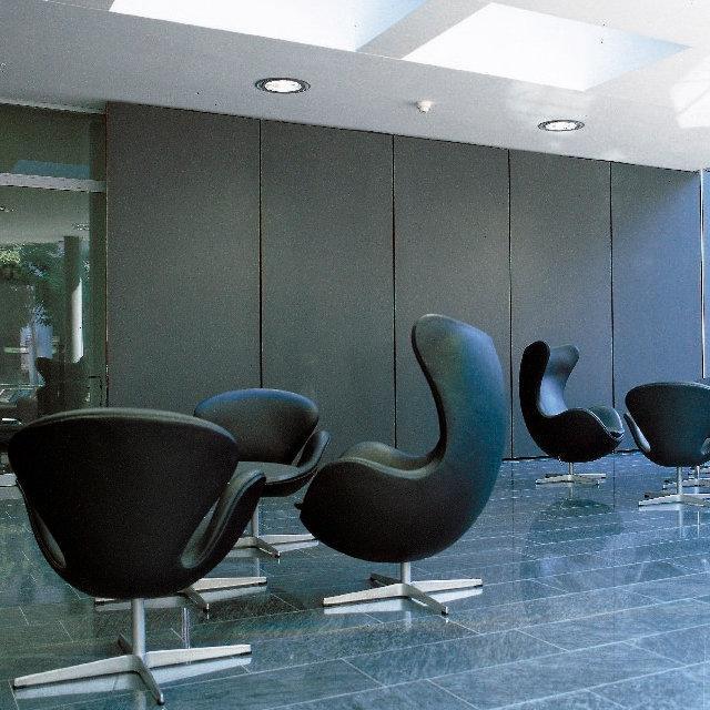 Jacobsen Egg Chair by Fritz Hansen - Genuine Leather Mid-Century Modern Lounge Chair for Living Room, Office & Patio