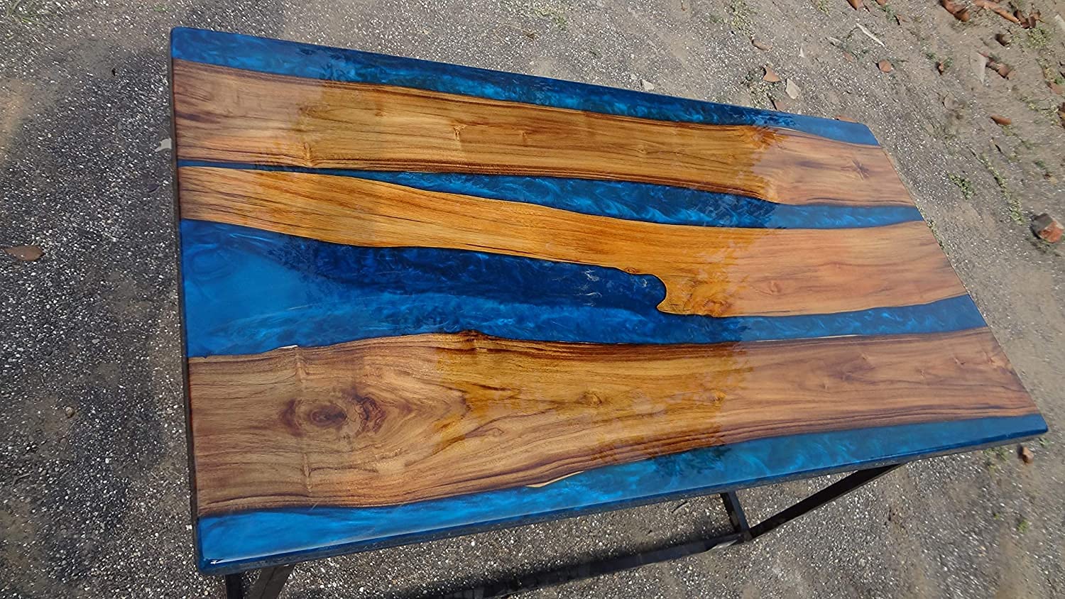 Handmade Epoxy River Table with Live Edge Wood - Natural Wood Dining Table for Kitchen & Dining Room - Unique Resin Coffee Table for Home & Office Decor