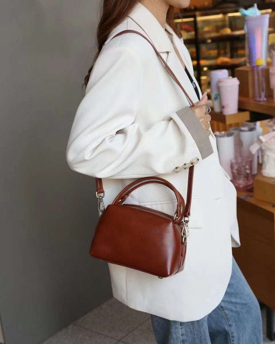 Fashionable Women's Leather Satchel Handbag - Perfect for Work, Travel & Everyday Use