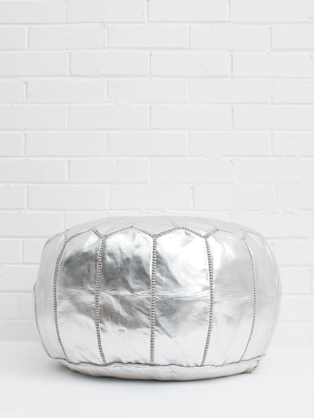 Stylish Moroccan Faux Leather Pouffe Ottoman in Silver - Perfect for Living Room, Bedroom & Boho Home Decor