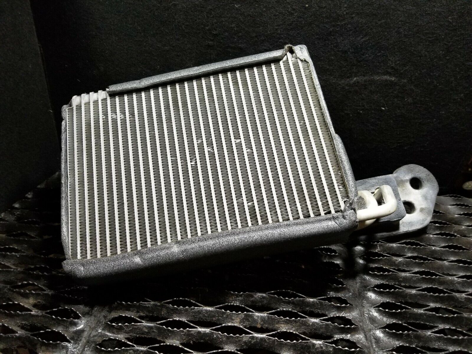 05 06 07 Dodge Magnum AC Evaporator Core OEM Replacement - Perfect for Cooling System Repair & Summer Driving Comfort
