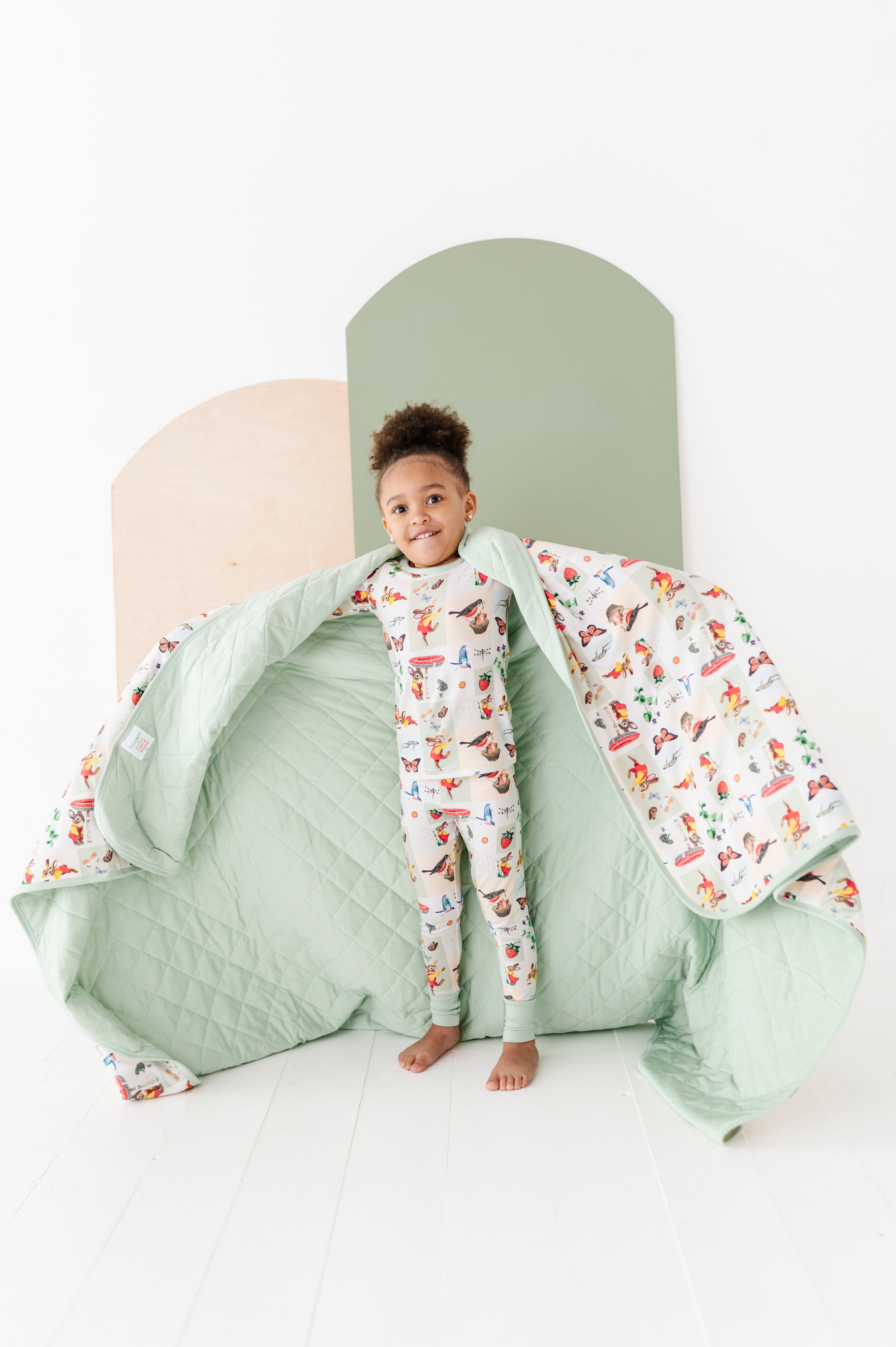 Richard Scarry's I Am A Bunny Sunny Days Two Piece Pajama Set for Kids - Soft Cotton Pajamas with Cute Bunny Design - Perfect for Bedtime, Storytime & Cozy Family Moments