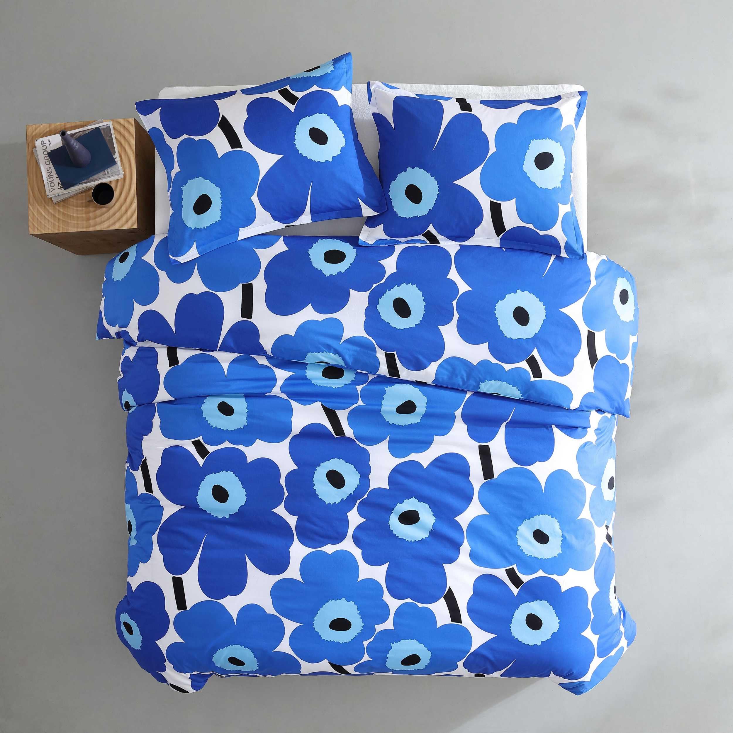 Marimekko King Comforter Set - 100% Cotton Percale Reversible Duvet Cover with Matching Shams, Floral Print Home Decor (Unikko Blue, King Size) for Master Bedroom & Guest Room Luxury Bedding