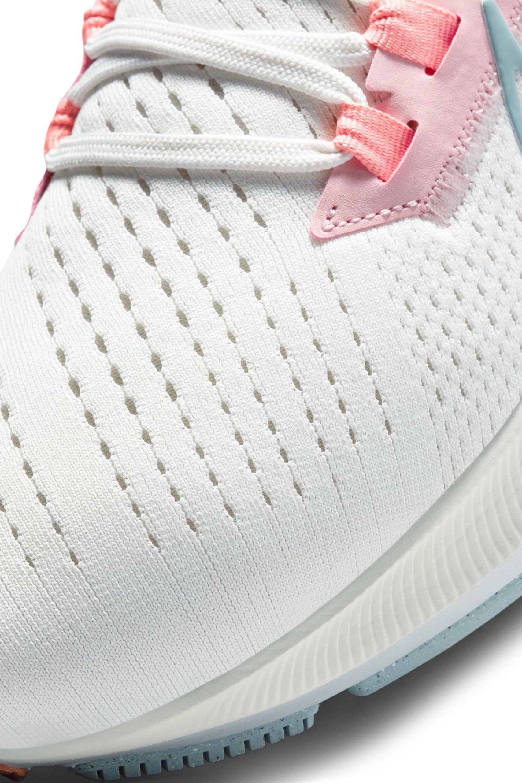 Nike Women's Running Shoes - Lightweight Cushioned Sneakers for Jogging, Gym & Daily Wear | Breathable Mesh Comfort for Women's Athletic Training & Casual Outfits