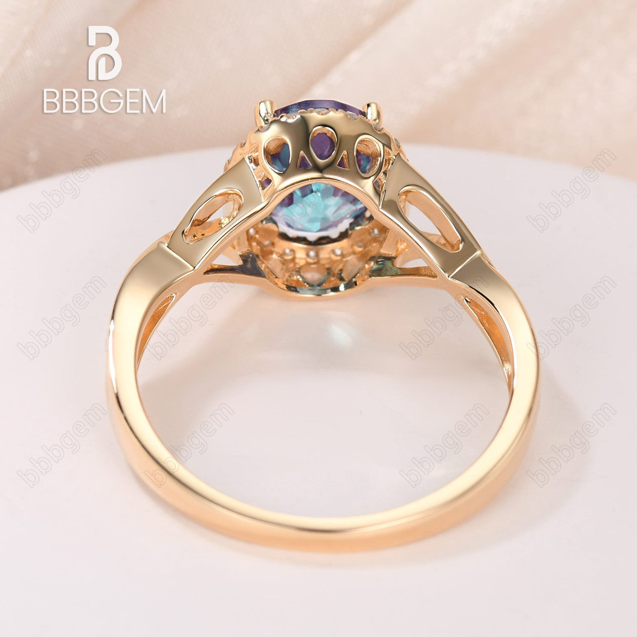 14K/18K Oval Lab Alexandrite Engagement Ring with Infinity Diamond Halo & Criss Cross Design - Perfect for Proposals, Anniversaries & Special Occasions