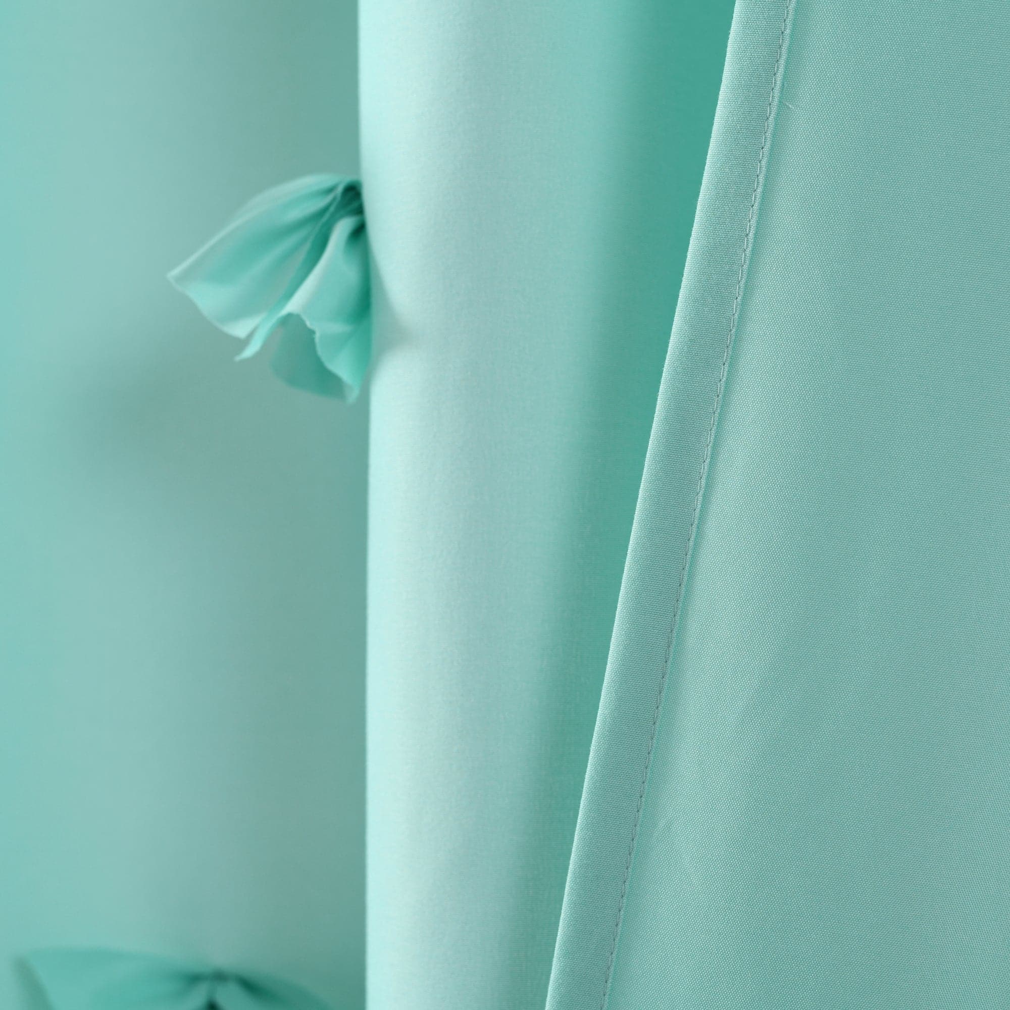 Stylish Riley Shower Curtain - Waterproof Bathroom Decor for Modern Homes | Perfect for Bathroom, Dorm, Apartment & Hotel Use