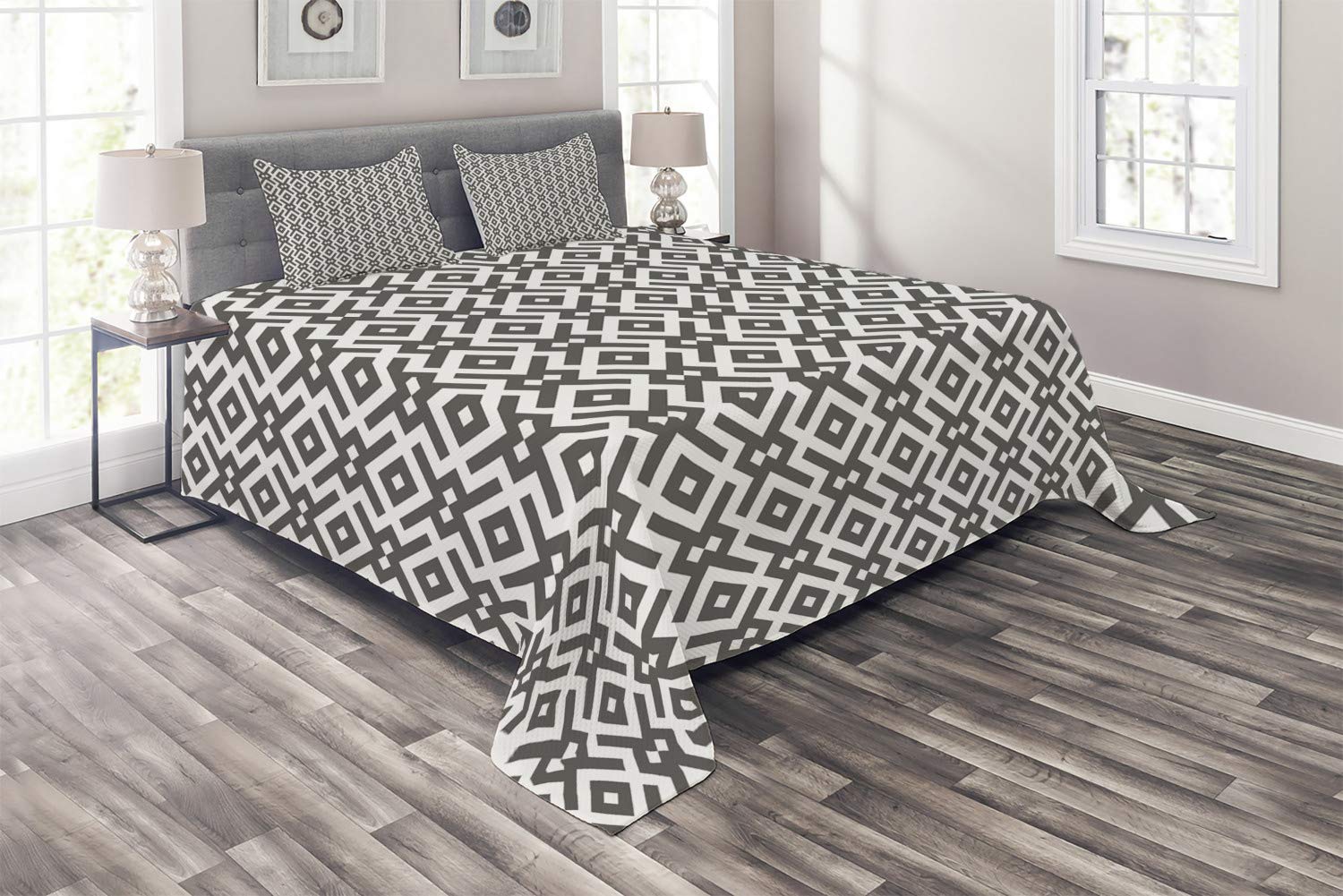Ambesonne Modern Geometric Quilted Bedspread Set - King Size 3 Piece Coverlet with 2 Pillow Shams, Dark Taupe & White Striped Border Design for Contemporary Bedroom Decor | Perfect for Master Bedroom, Guest Room & Luxury Hotel Styling