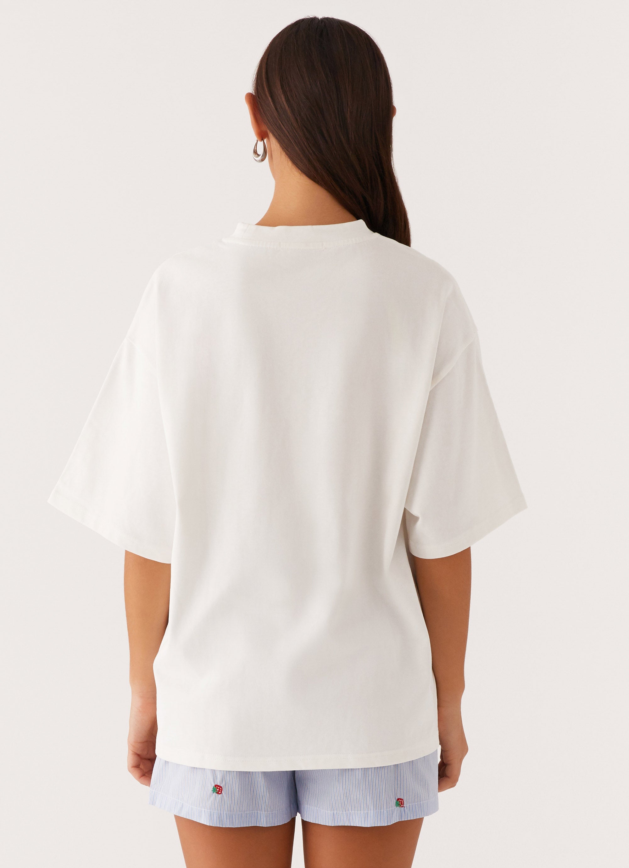 Born to Have Fun Oversized T-Shirt for Women - Soft Cotton Relaxed Fit Tee - White Casual Shirt for Streetwear, Lounge & Everyday Outfits