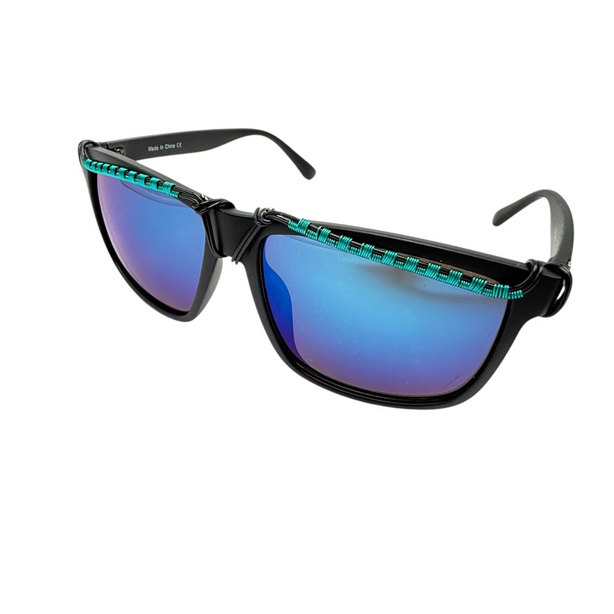 Classic Wayfarer Sunglasses for Men & Women - UV Protection Polarized Lenses - Retro Style Fashion Shades for Outdoor, Beach, and Driving