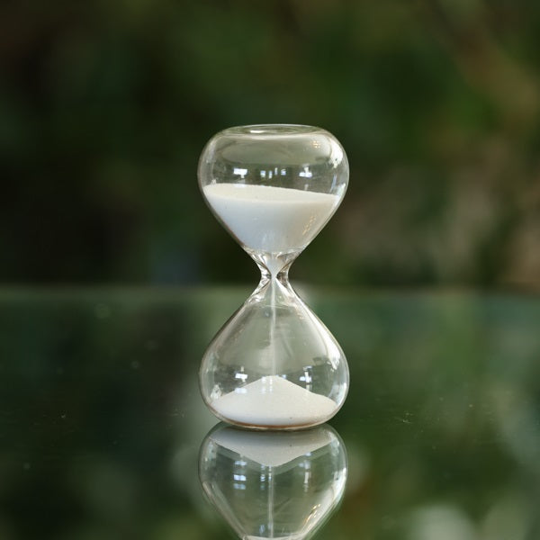 1 Minute Glass Timer with Black or White Sand - Perfect for Kitchen, Classroom, and Meditation - Hourglass Sand Timer for Cooking, Games, and Focus