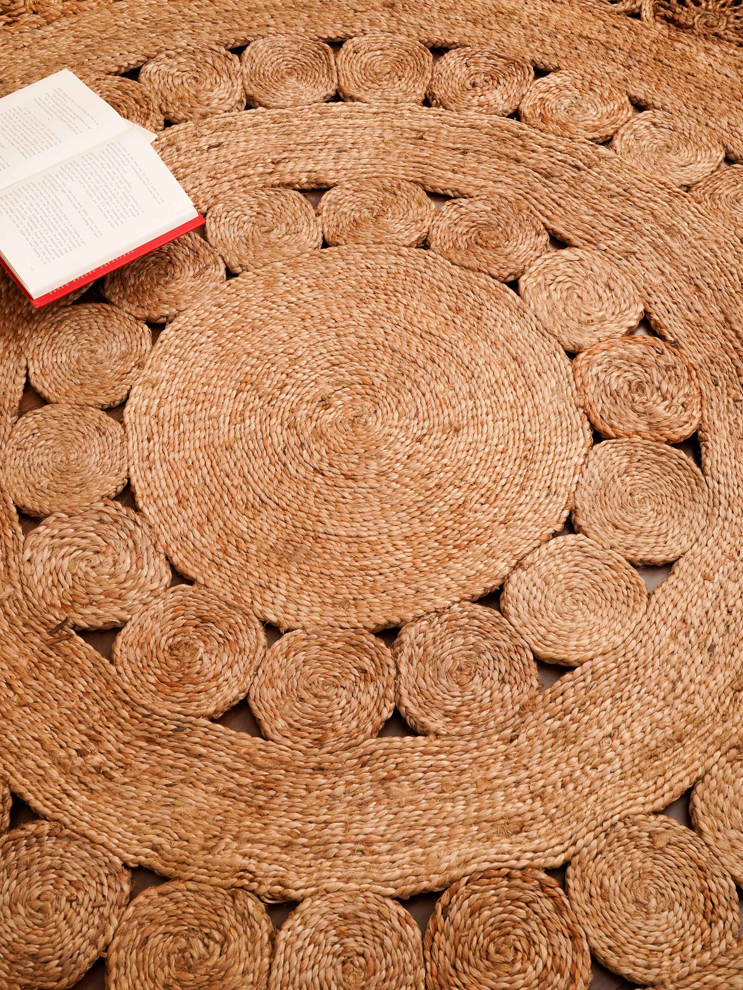 Silkfinity Handwoven Jute Braided Rug - Natural Fiber Floor Mat for Living Room, Bedroom & Boho Home Decor
