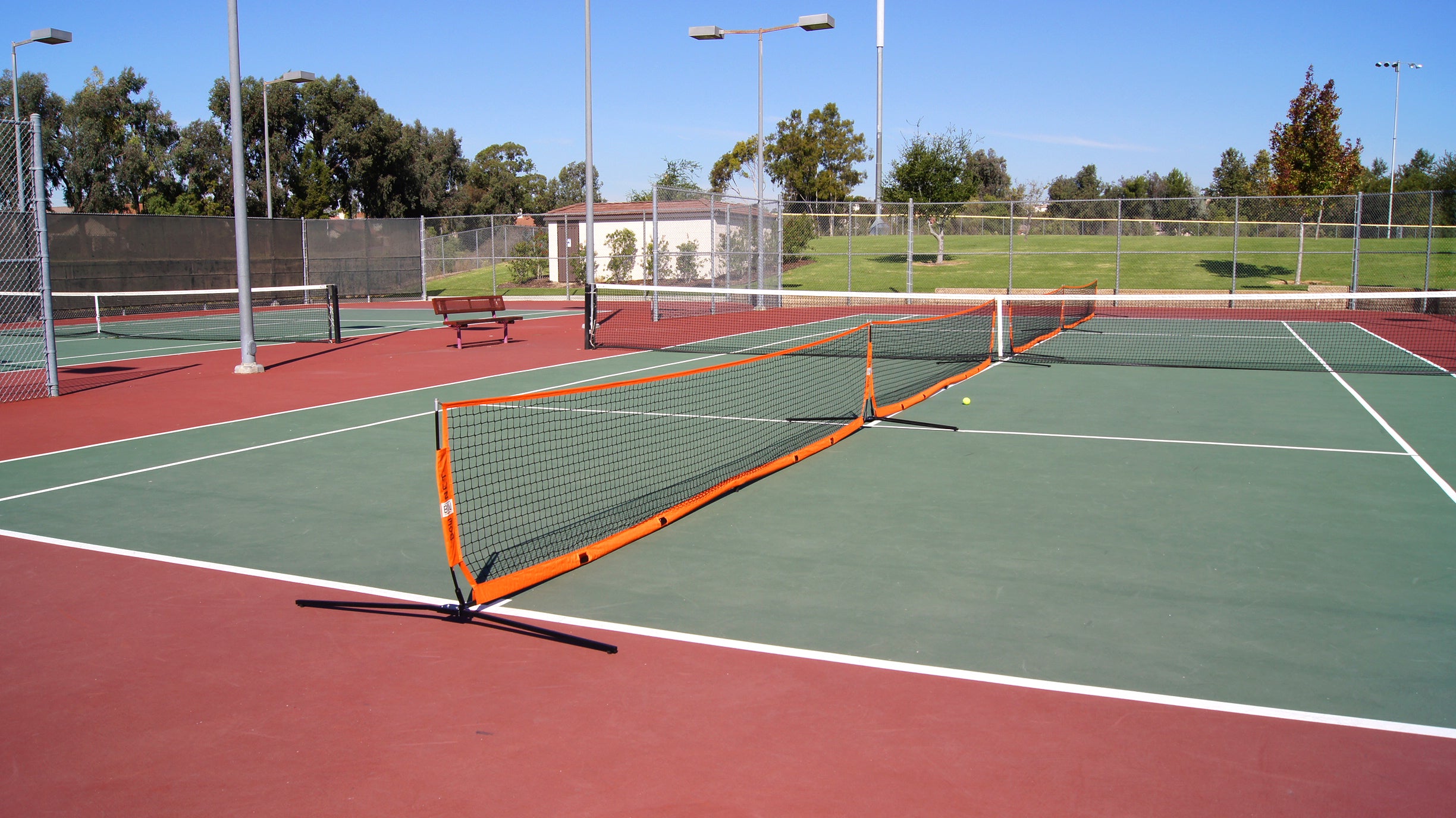 18' Portable Sports Net - Heavy Duty Soccer, Tennis, Volleyball Barrier for Court, Backyard & Training | Perfect for Soccer Practice, Tennis Games & Multi-Sport Use