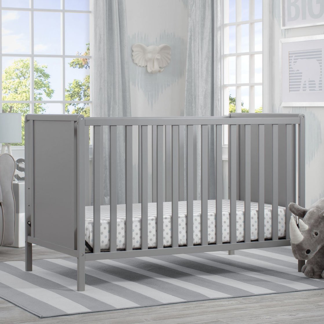 Heartland Classic 4-in-1 Convertible Crib - Toddler Bed, Daybed & Full Size Bed | Safe Nursery Furniture for Baby & Kids Room | Perfect for Newborns, Infants & Growing Children