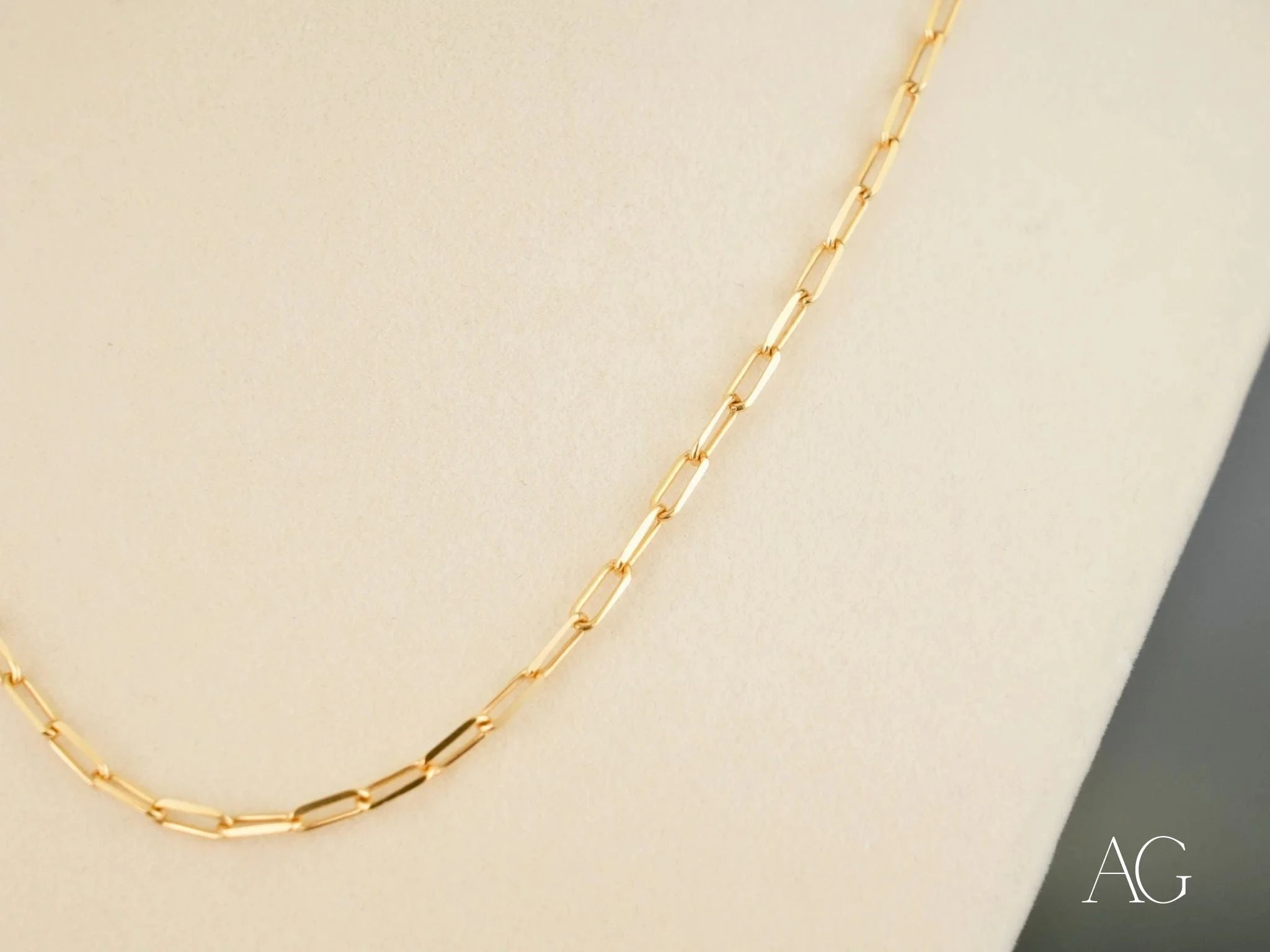 18K Yellow Gold Paperclip Link Chain Necklace for Women - Elegant & Modern Jewelry Gift for Her - Perfect for Everyday Wear, Parties & Special Occasions