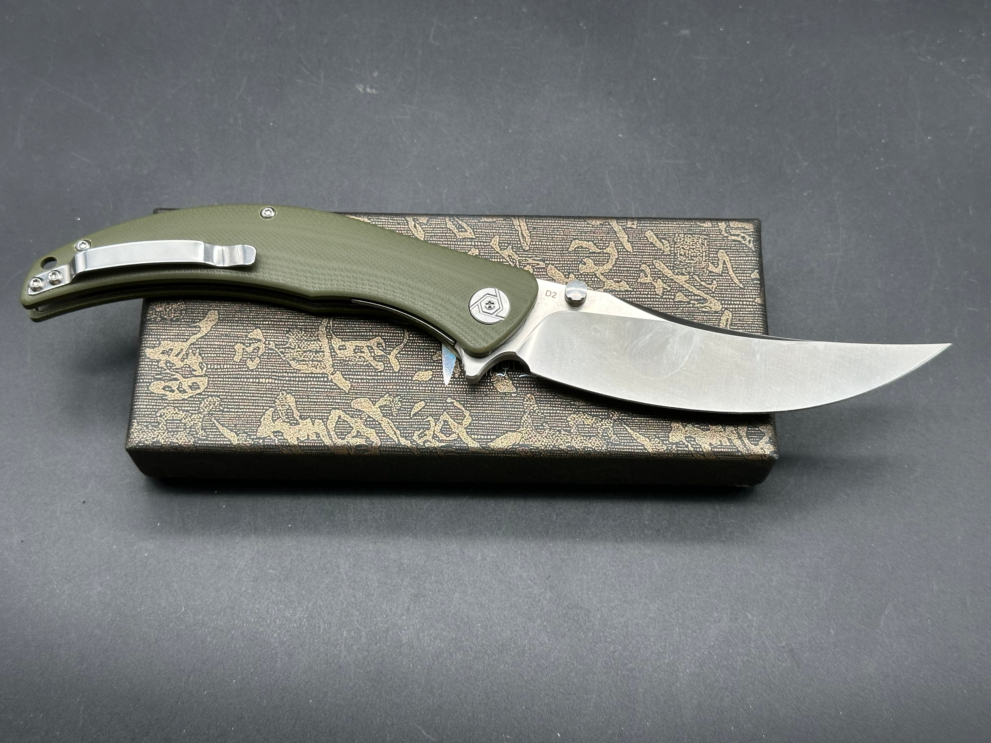 CH KNIVES Sultan Folding Pocket Knife - Army Green G10 Handle, D2 Steel Plain Edge Blade - Outdoor Camping, Hiking, Survival & EDC Tool