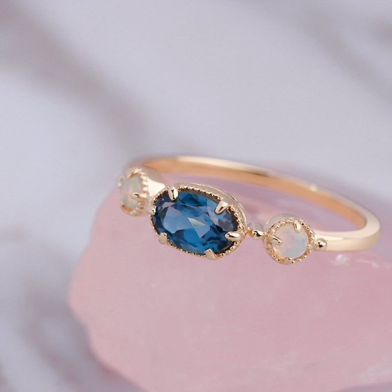 East to West London Blue Topaz Engagement Ring – Unique Three Stone Opal Ring, Minimalist Dainty Promise Ring, Bezel Set Bridal Ring for Women | Perfect for Weddings, Anniversaries & Special Occasions
