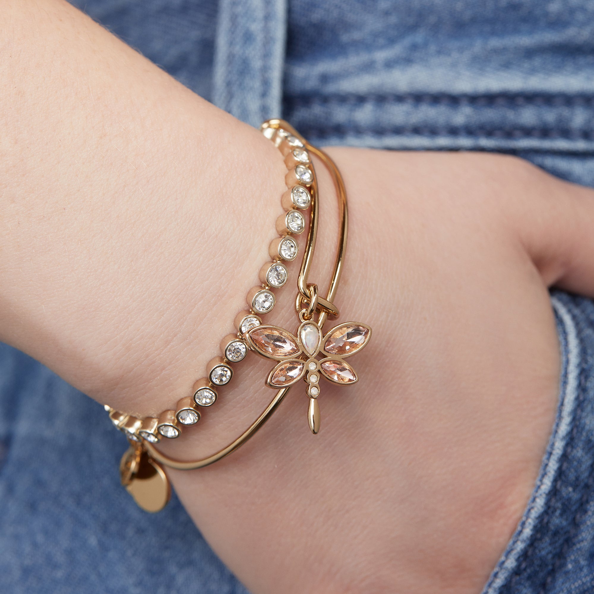 Exquisite Crystal Dragonfly Bangle Bracelet for Women - Elegant Fashion Jewelry Gift for Birthday, Anniversary & Special Occasions | Perfect for Parties, Weddings & Everyday Wear