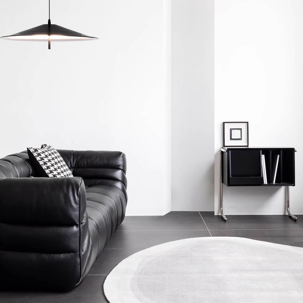 Modern Black Microfiber Leather Sectional Sofa with Solid Wood Frame - Comfortable L-Shaped Couch for Living Room, Home Theater & Office Lounge