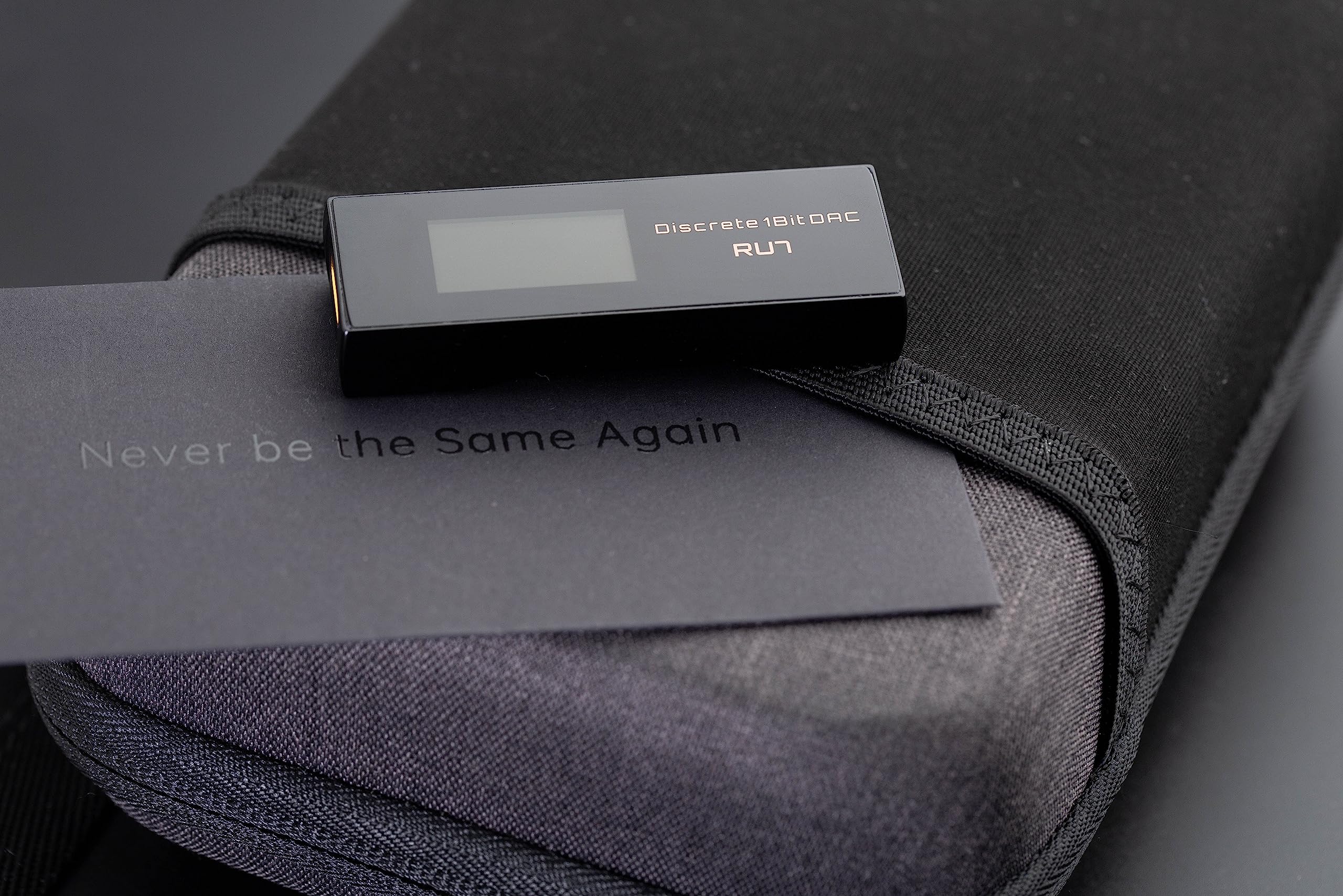 RU7 Portable USB DAC/Amp Dongle - 1-Bit Resistive Ladder DAC, DSD64/128/256 Support, OLED Display, Leather Case Included | High-Resolution Audio for iPhone, Android, PC & Laptop | Perfect for Music Lovers, Audiophiles & Travel