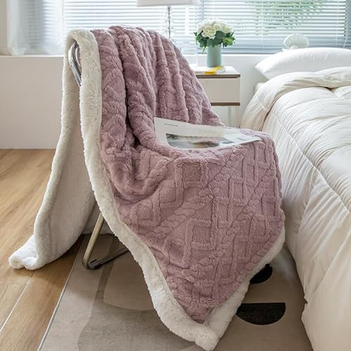 Cozy Fleece Throw Blanket for Couch & Bed - Ultra Soft Warm Blanket in Purple (200x150cm) - Perfect for Living Room, Bedroom, Sofa & Gift Giving