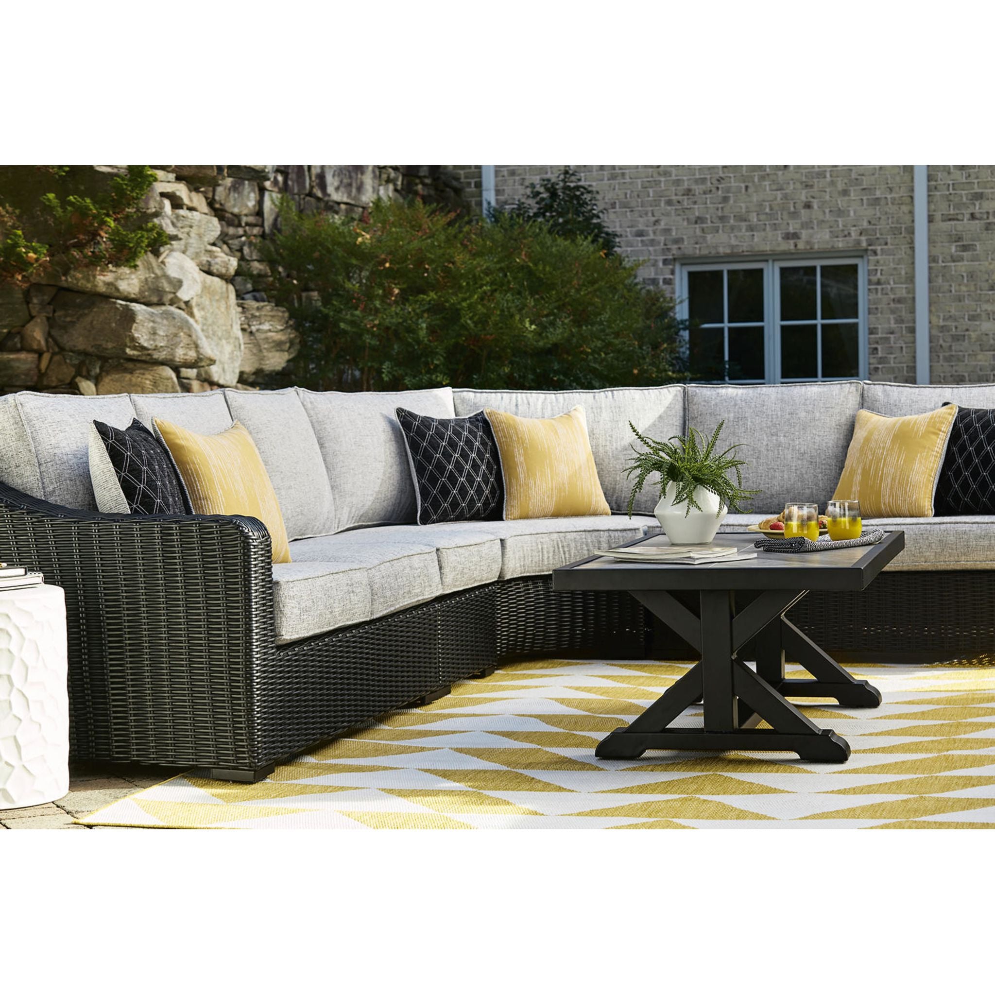 Beachcroft 4-Piece Outdoor Modular Sectional Sofa Set - Water-Resistant Patio Furniture for Backyard, Poolside & Garden Relaxation