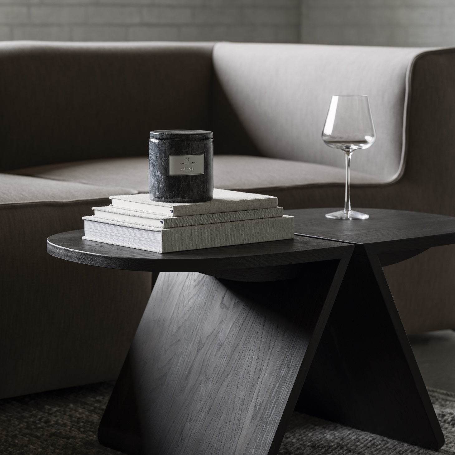 AVIO Solid Oak Coffee Table - Rustic Modern Living Room Furniture for Home Decor & Relaxation