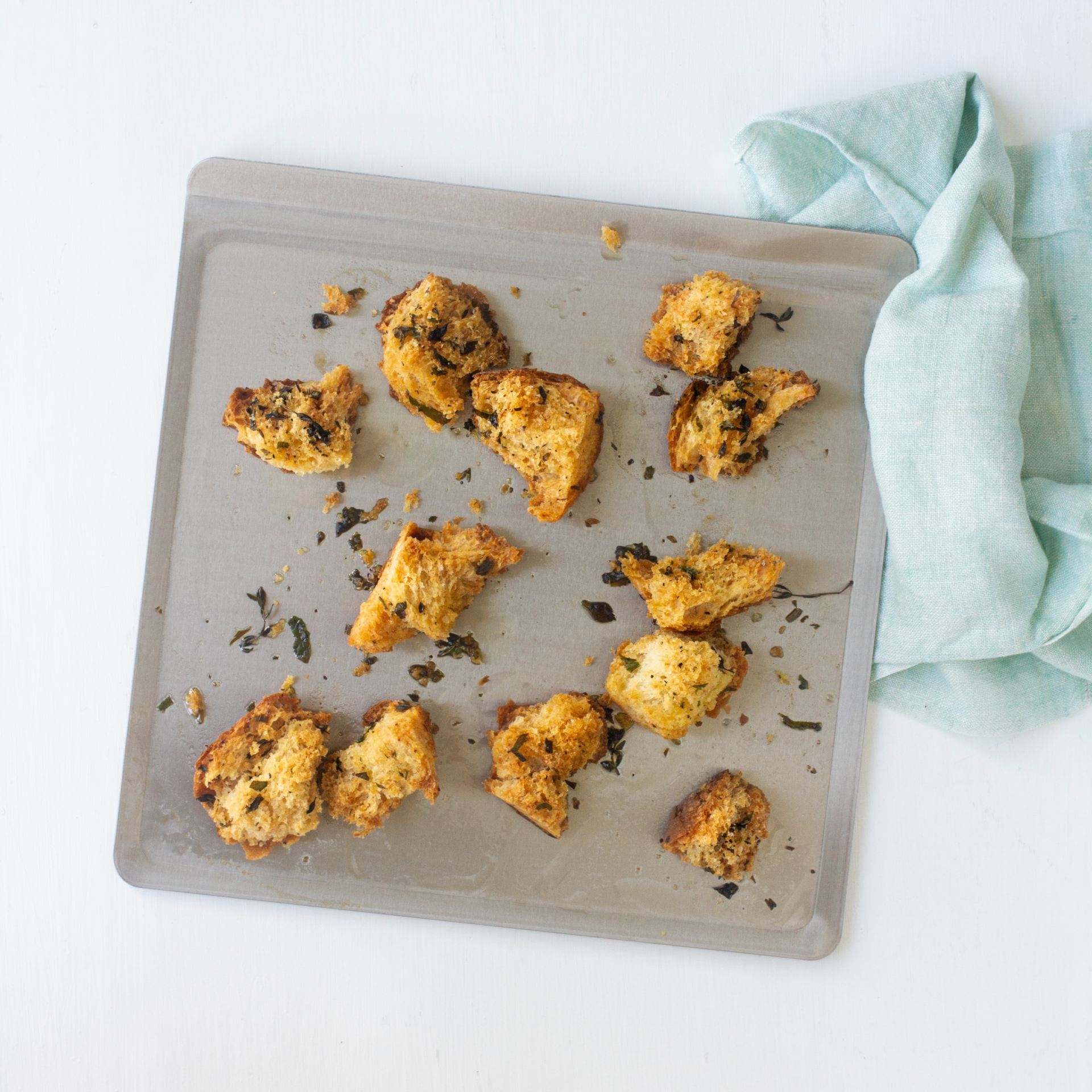 Premium Stainless Steel Clad Medium Cookie Sheet - Heavy Duty Baking Pan for Cookies, Pastries & Roasting - Perfect for Home Bakers & Professional Kitchens